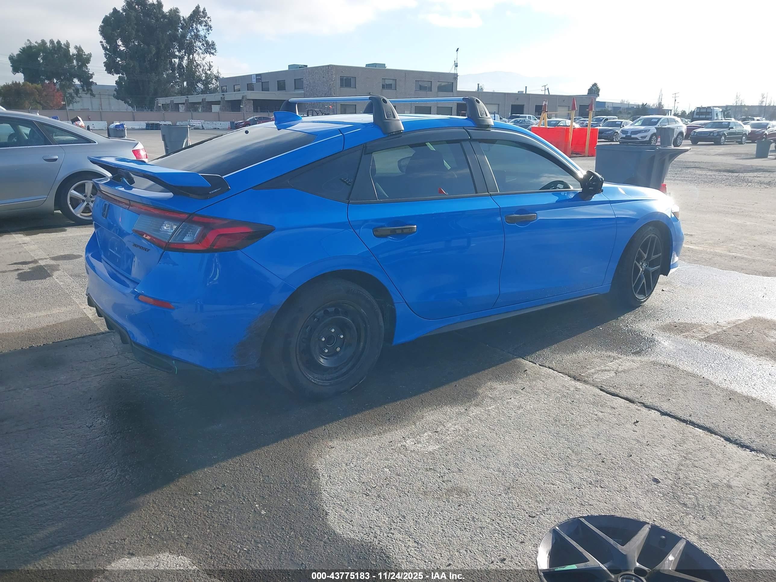HONDA CIVIC image 4