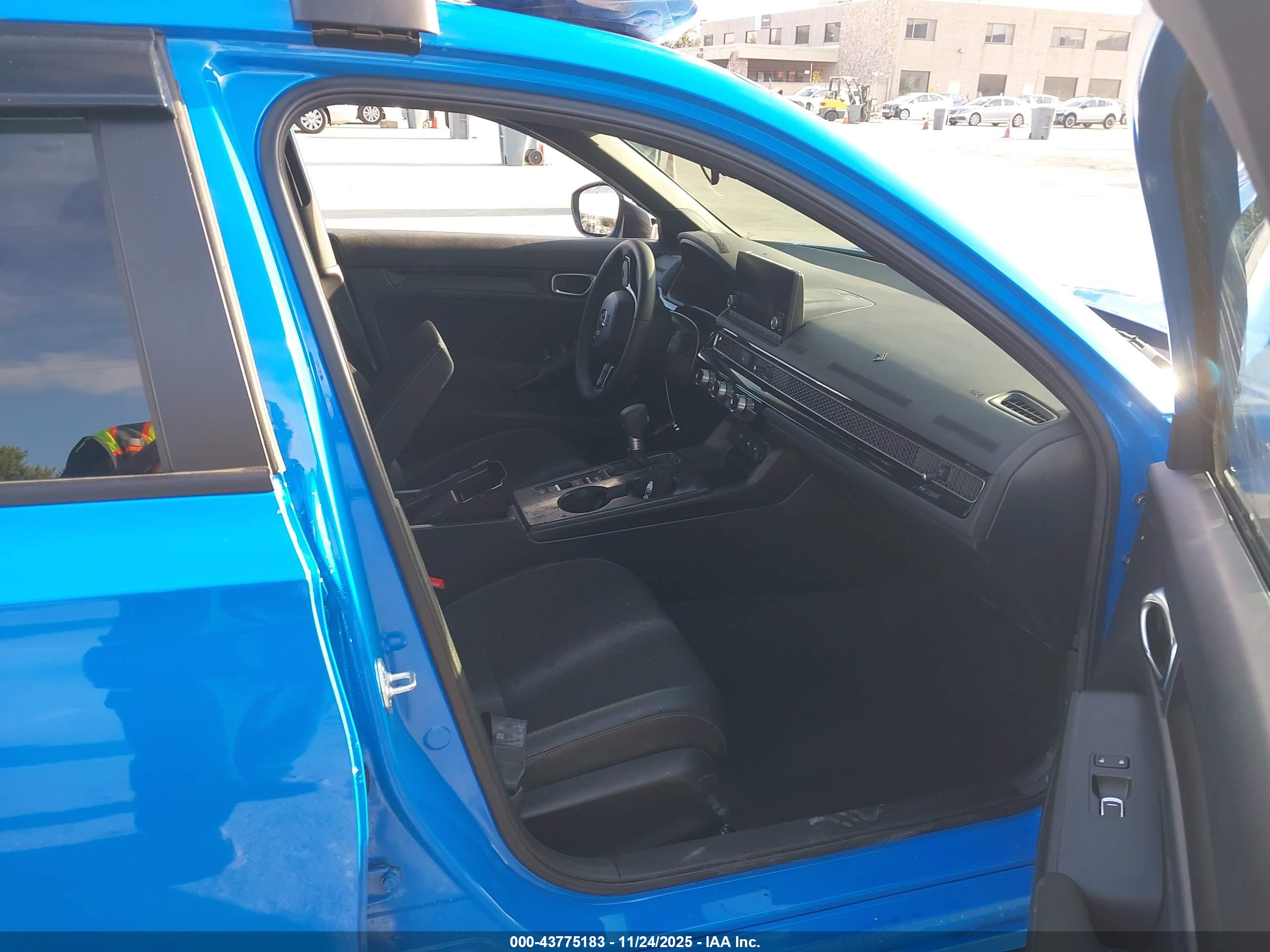 HONDA CIVIC image 5