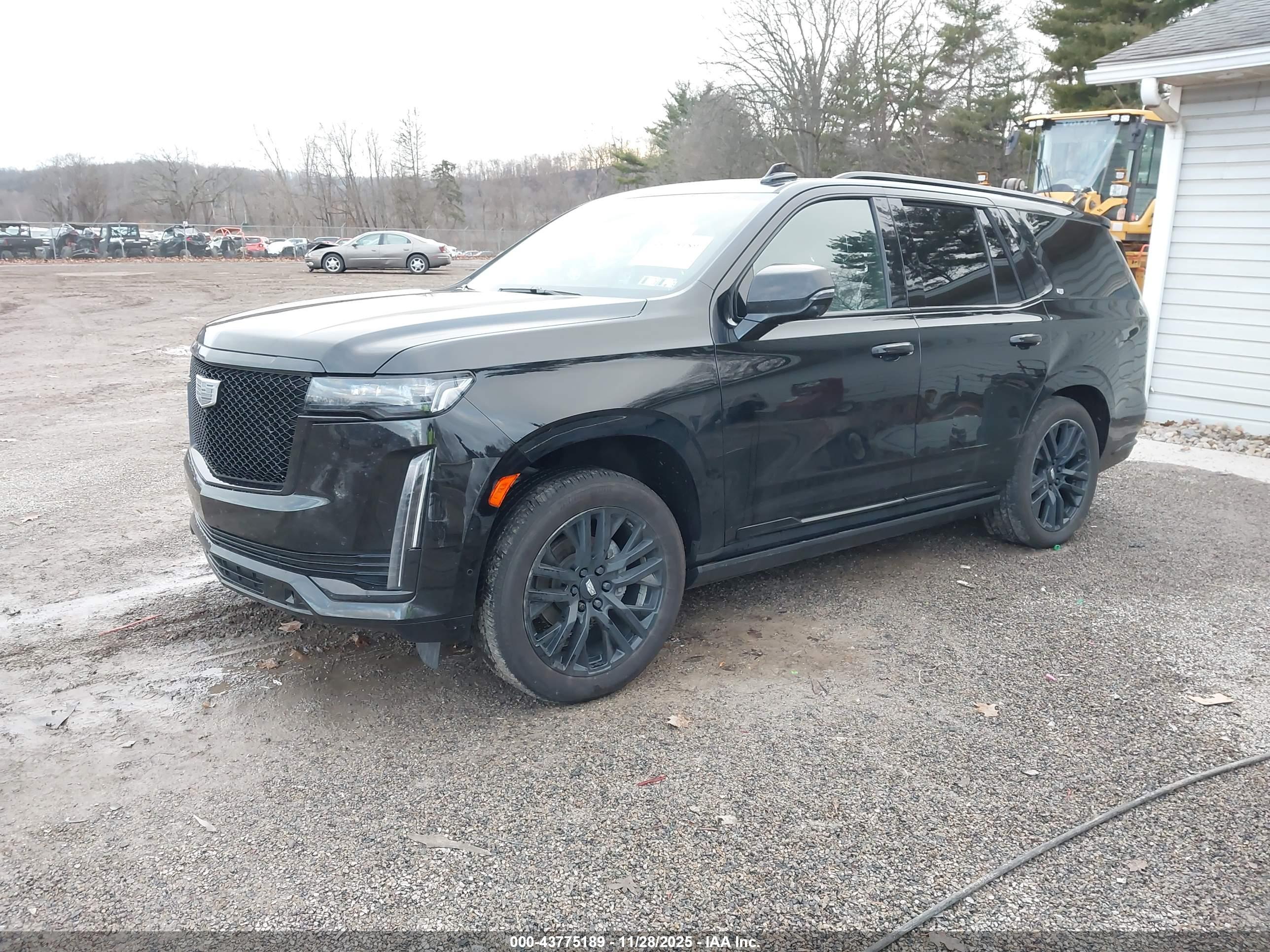 CADILLAC ESCALADE image 2
