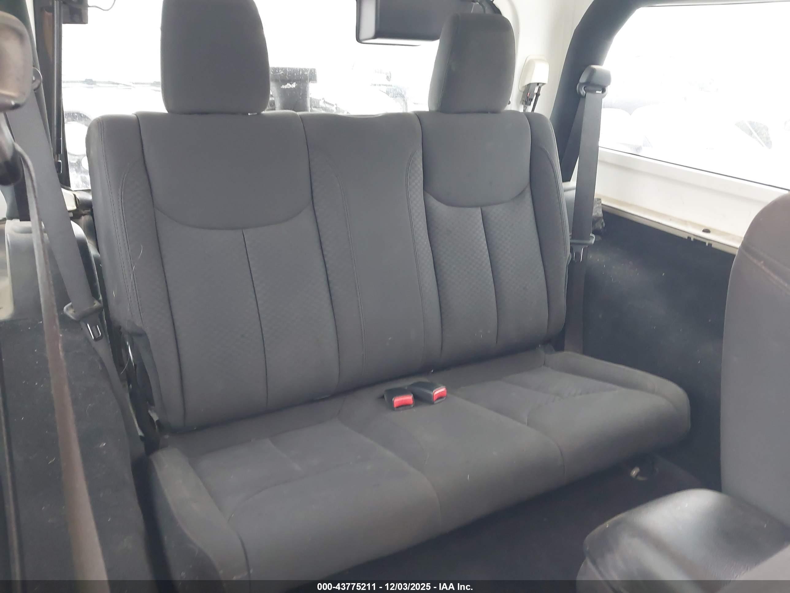 JEEP WRANGLER image 8