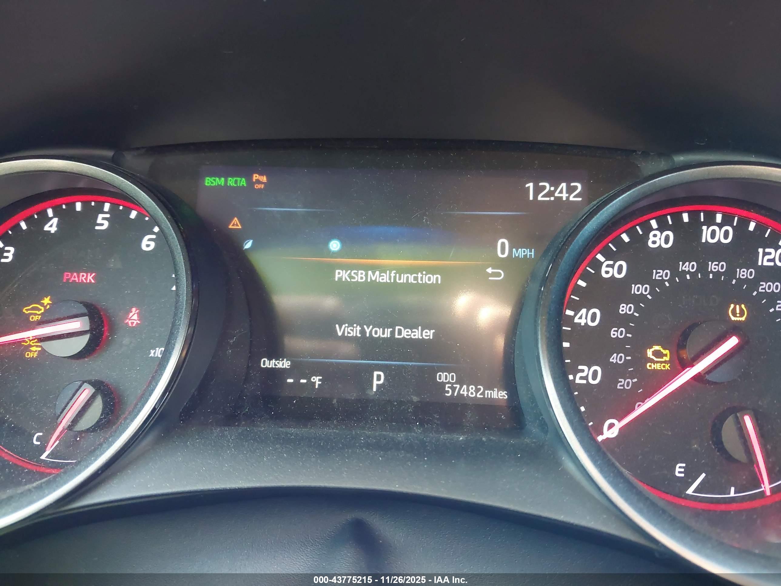 TOYOTA CAMRY image 7