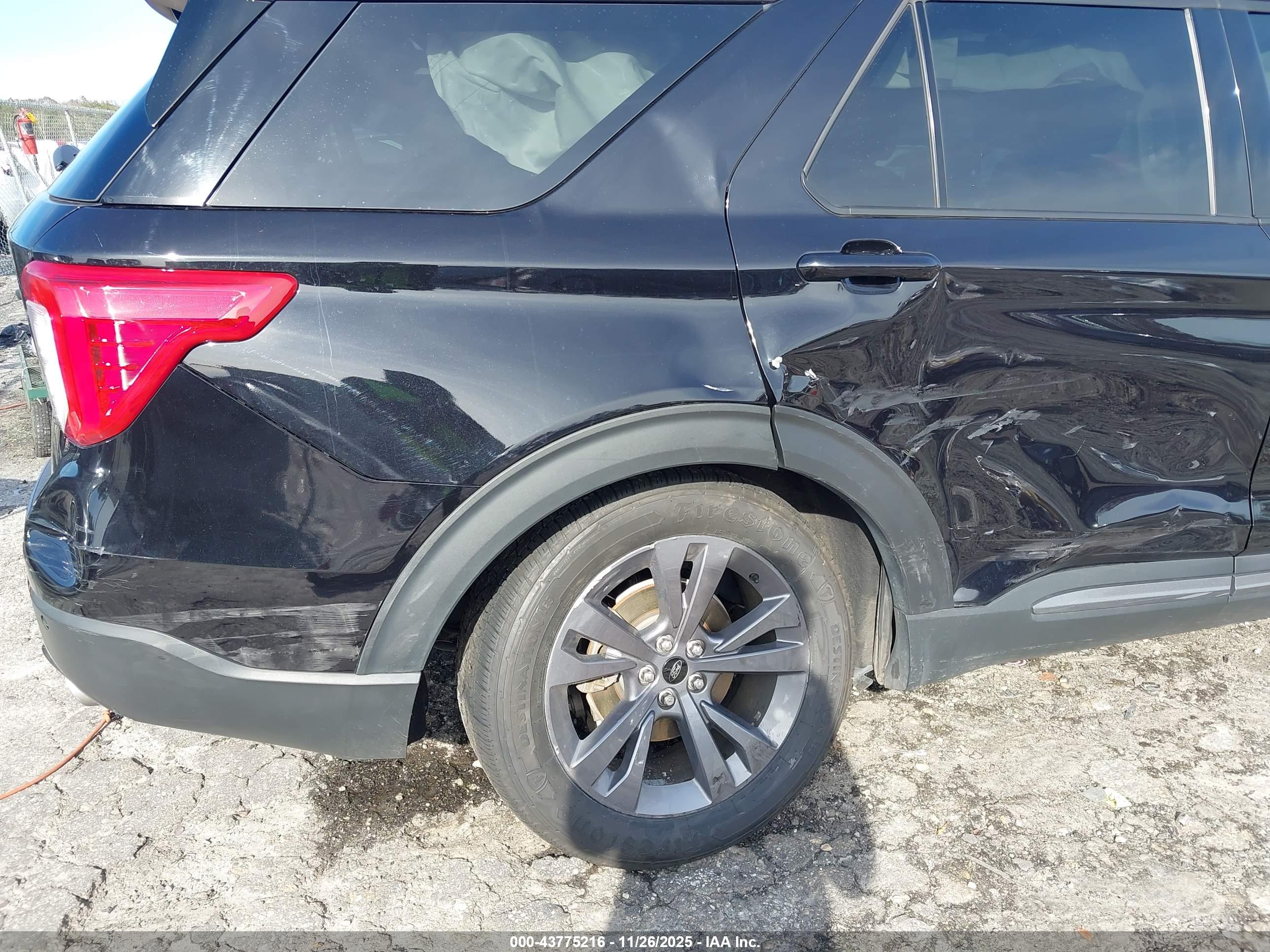 FORD EXPLORER image 6