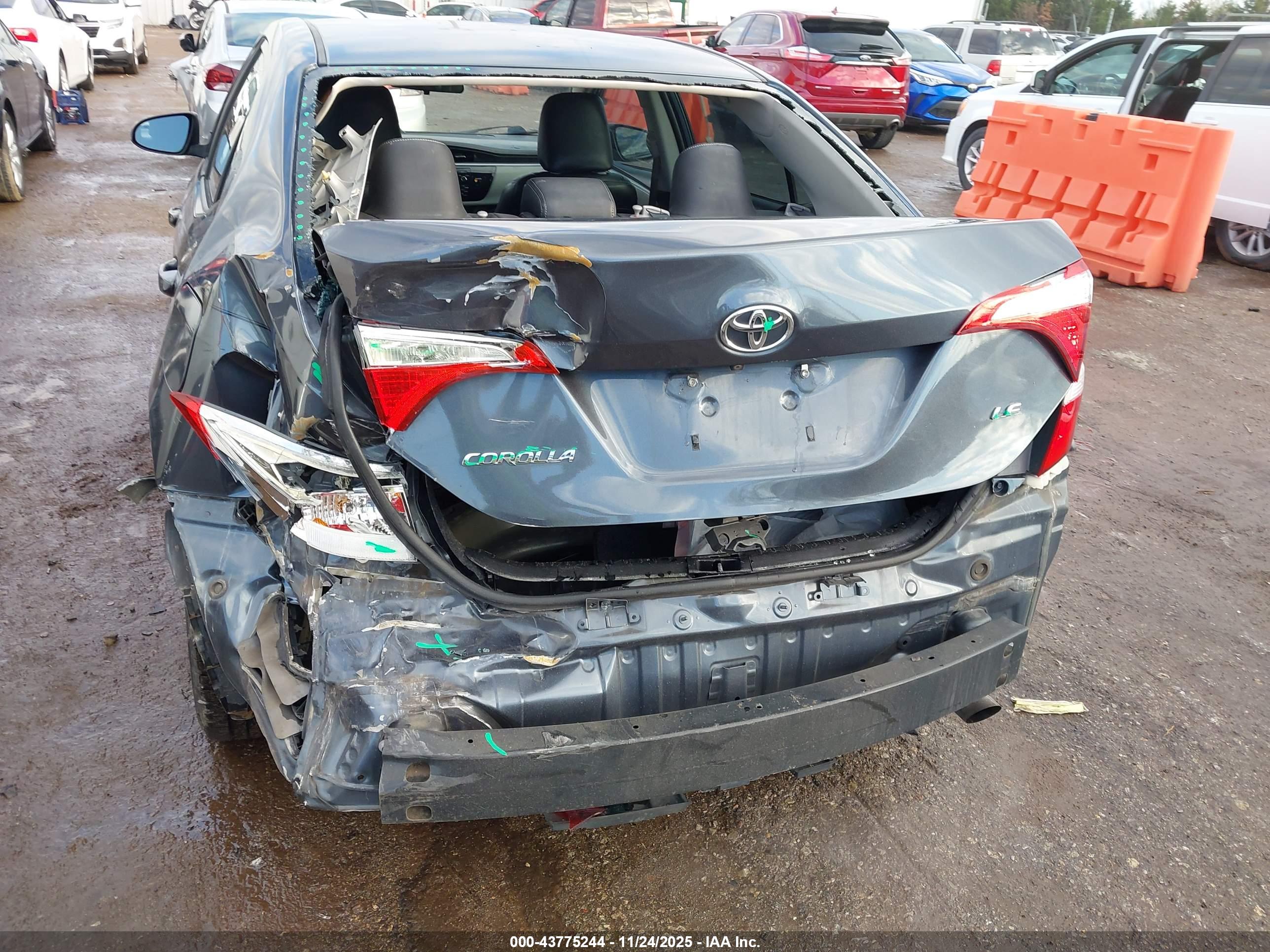 TOYOTA COROLLA image 6