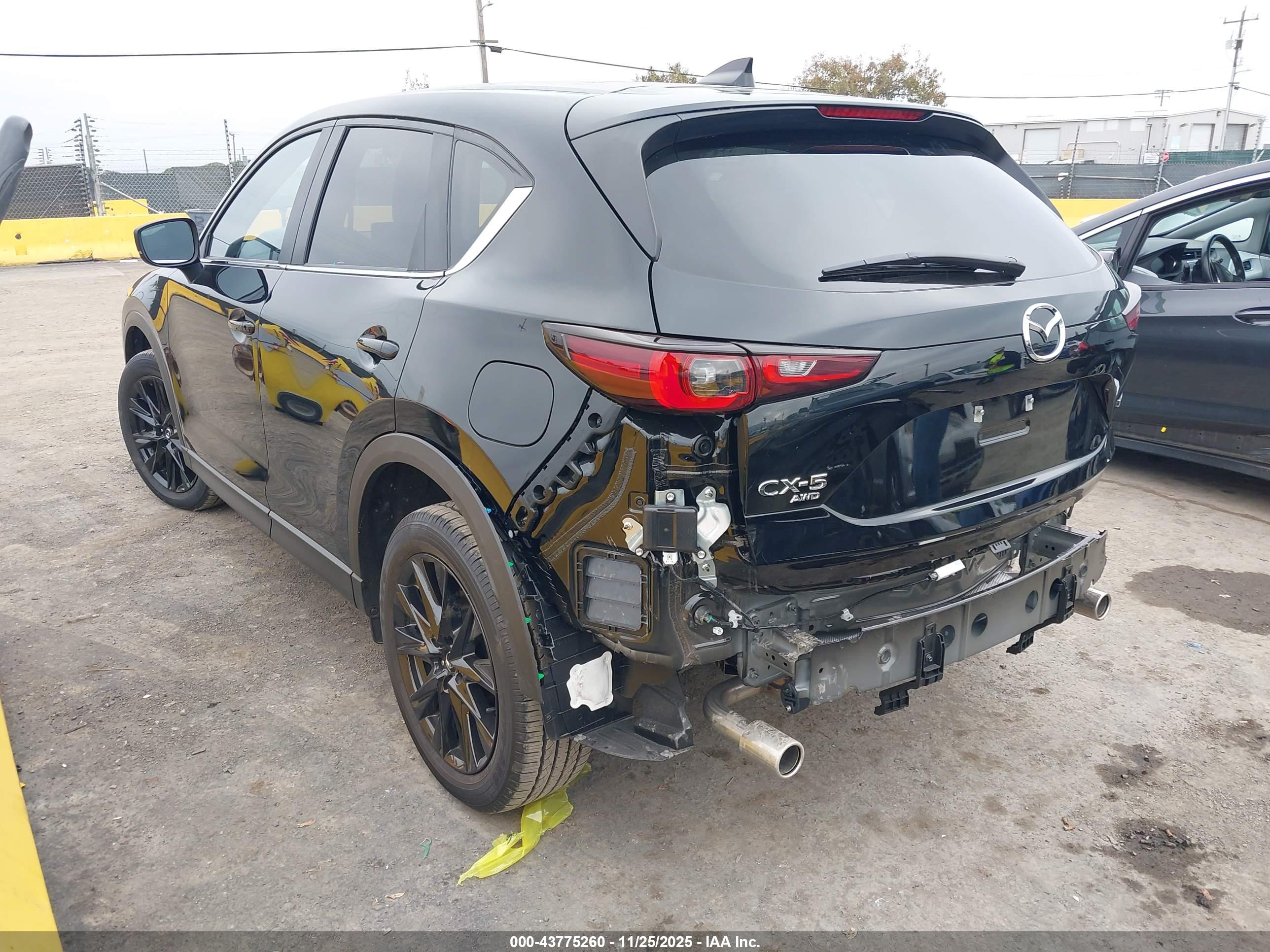 MAZDA CX-5 image 3