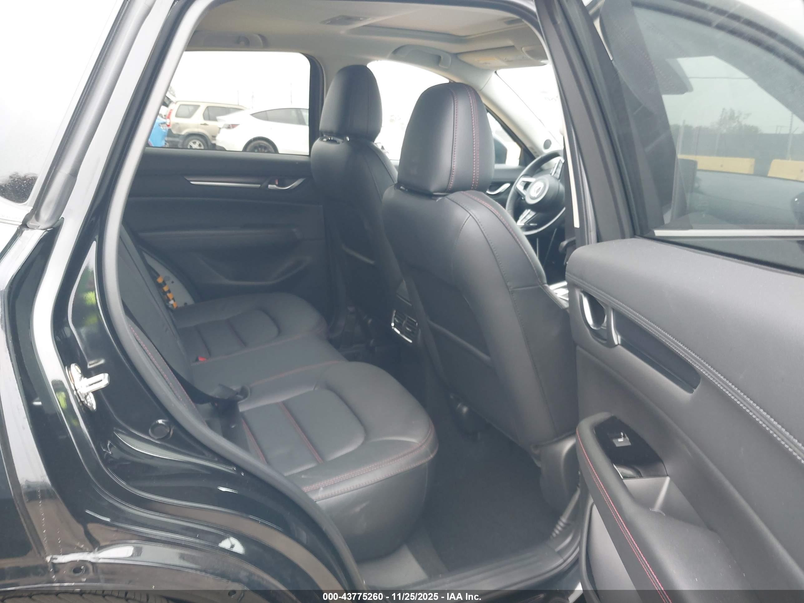 MAZDA CX-5 image 8