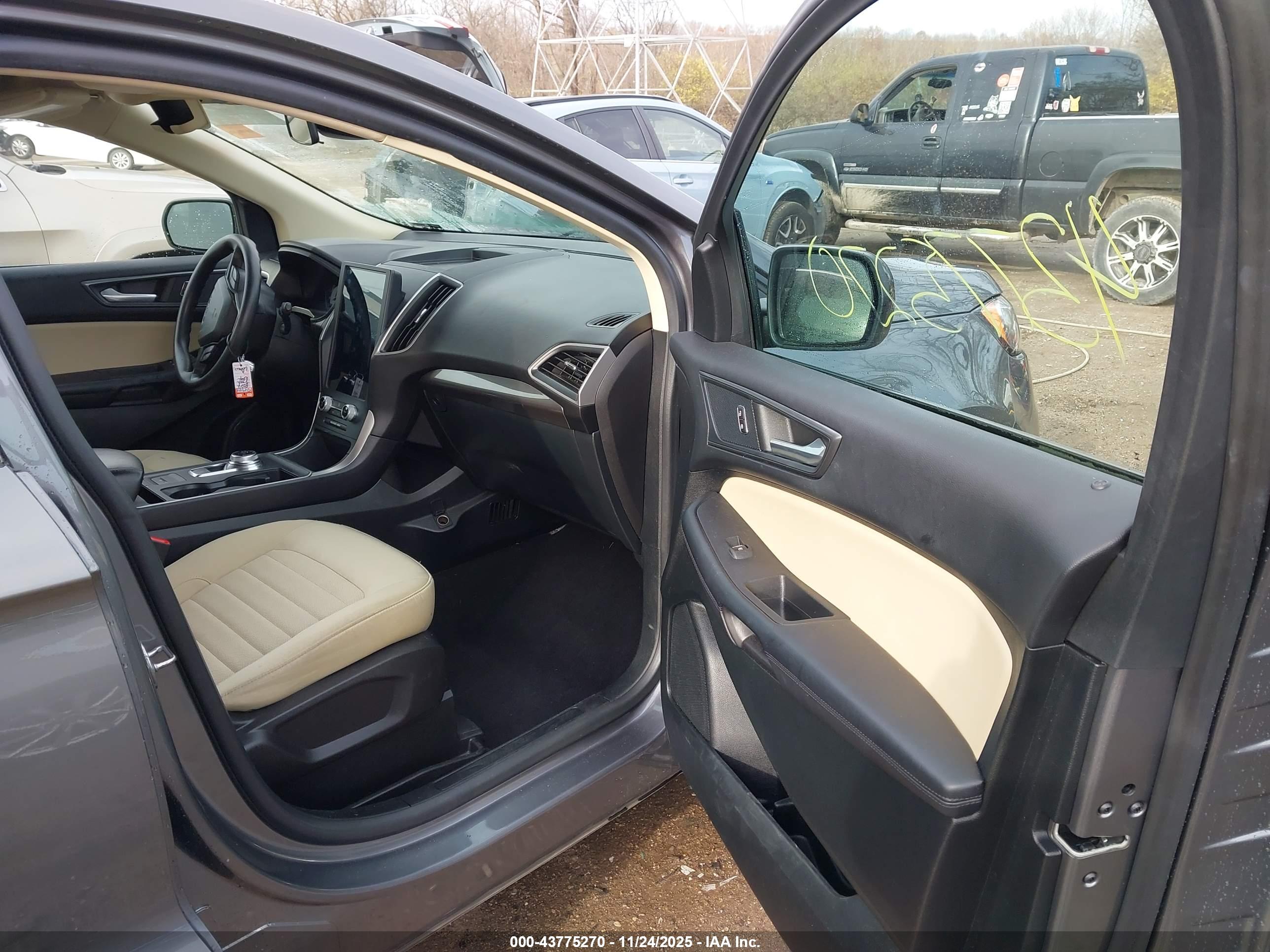 FORD EDGE image 5