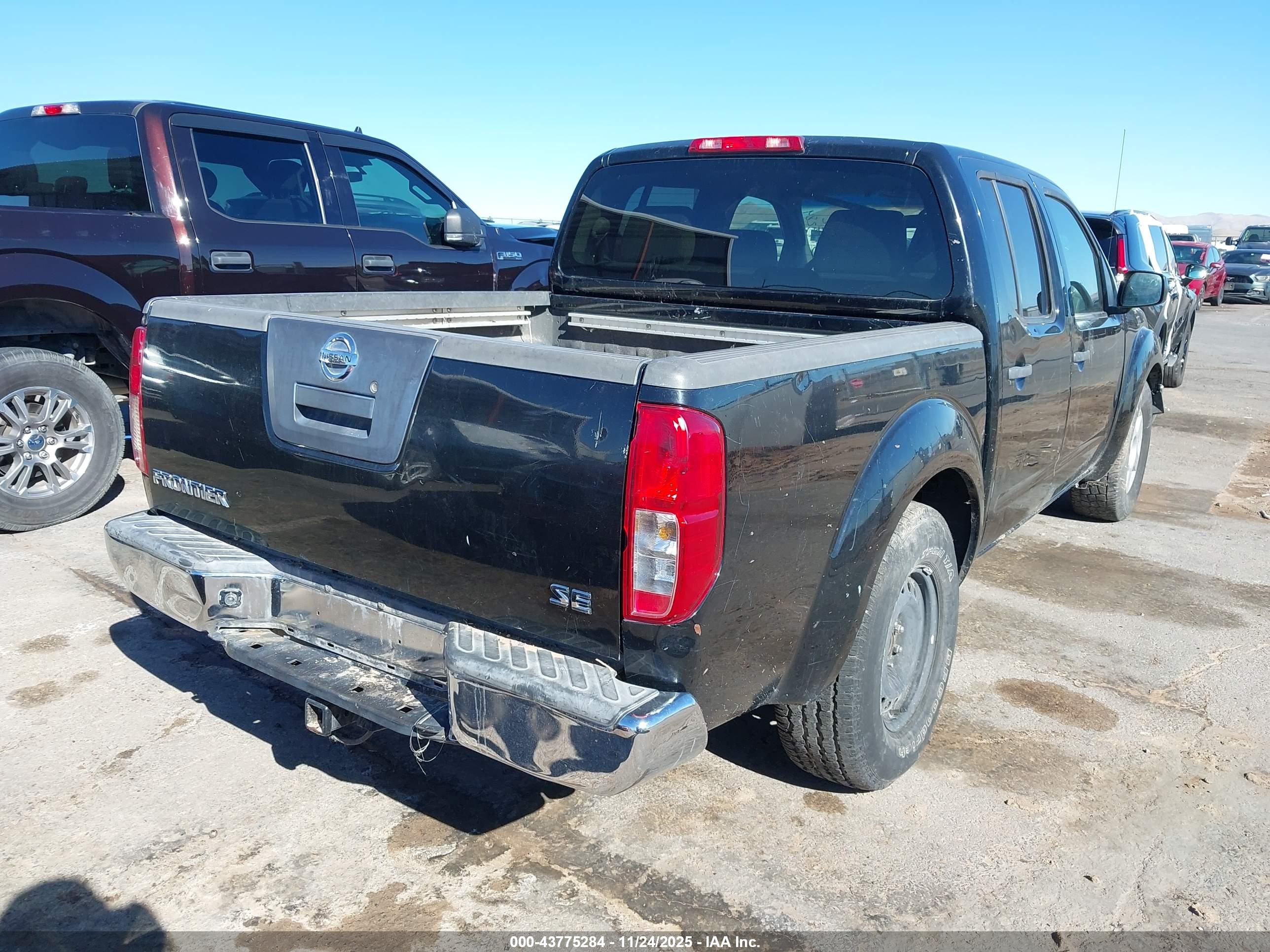 NISSAN FRONTIER image 4