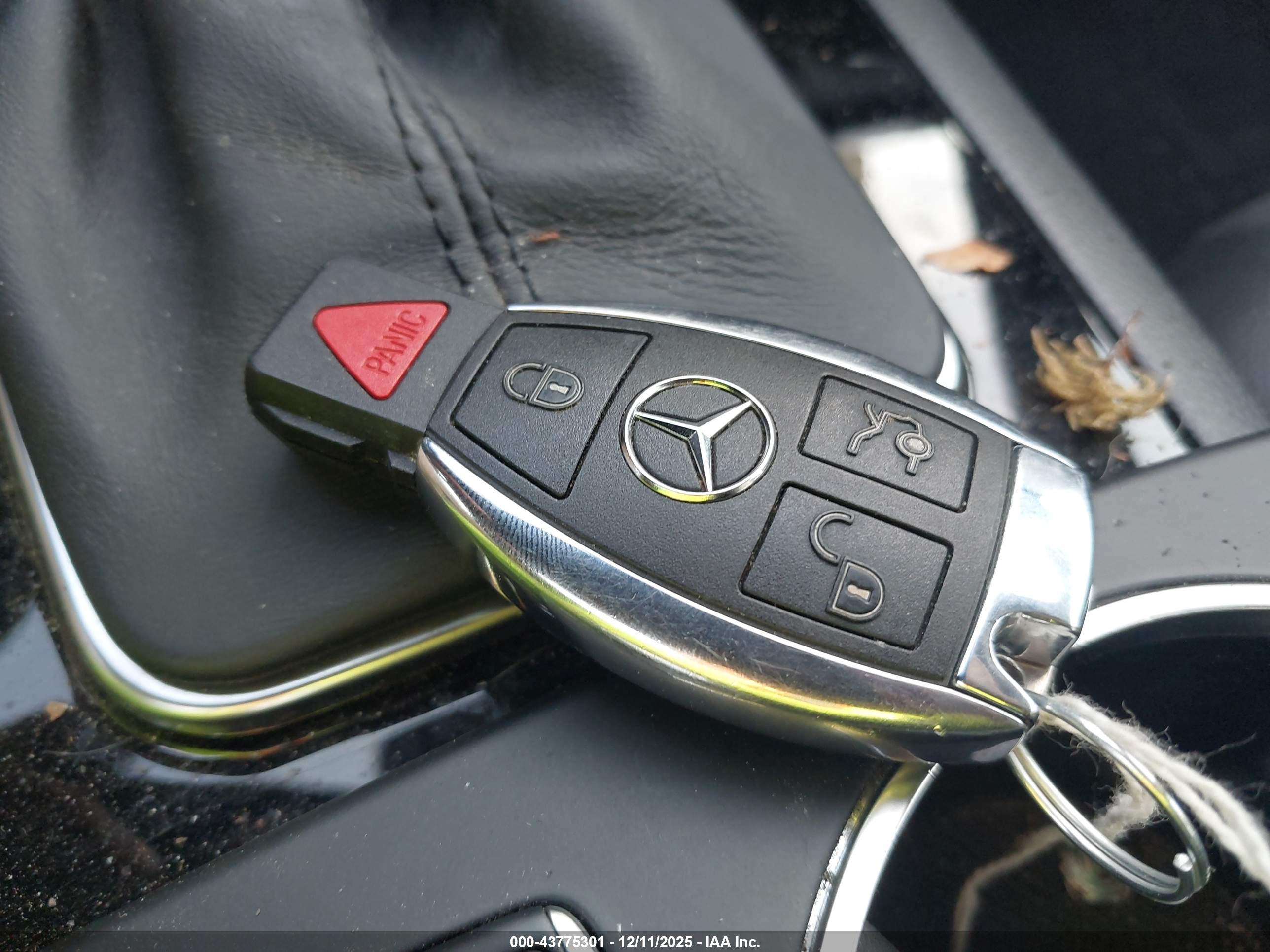 MERCEDES-BENZ C image 11