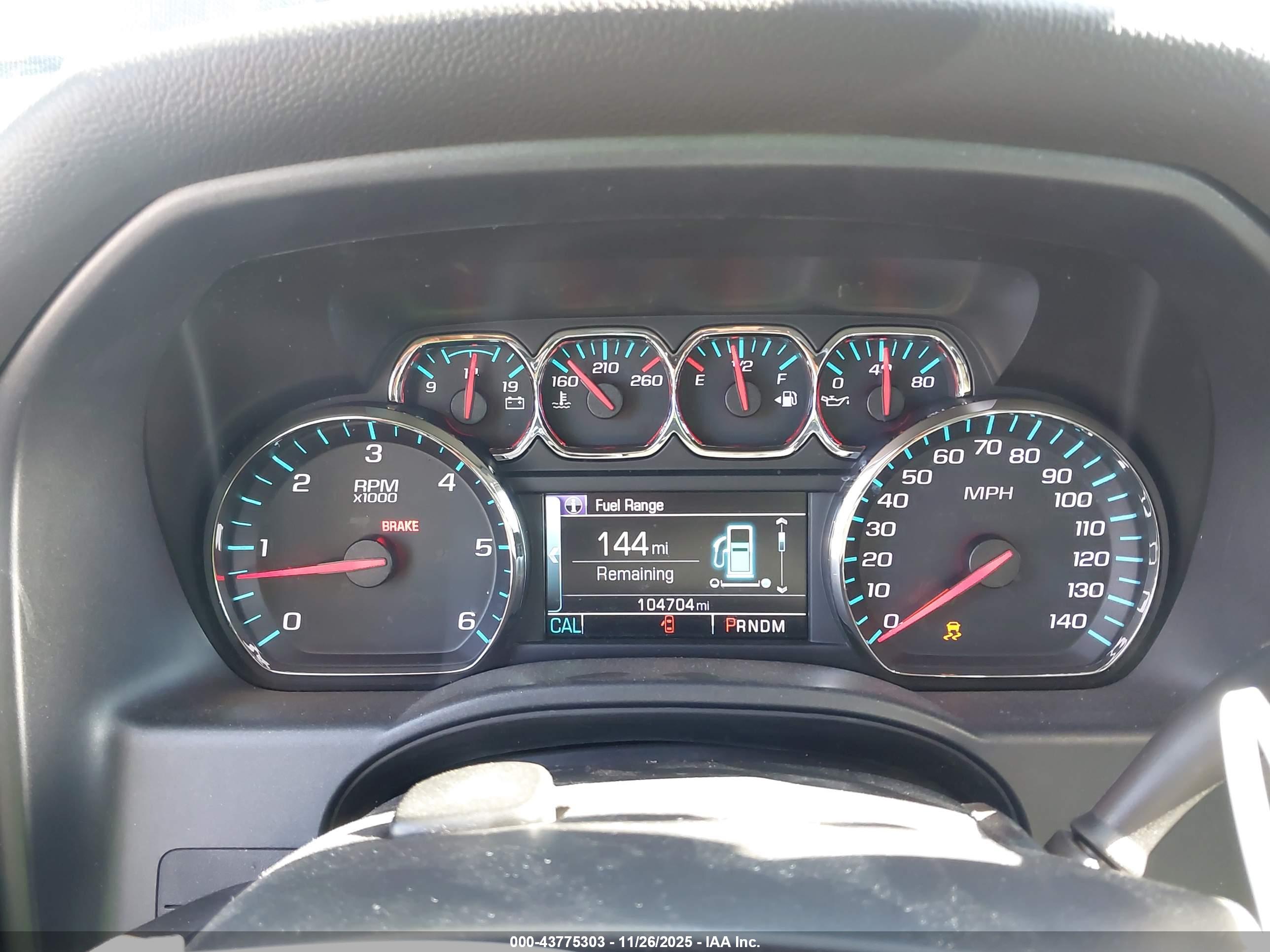 CHEVROLET SILVERADO image 7