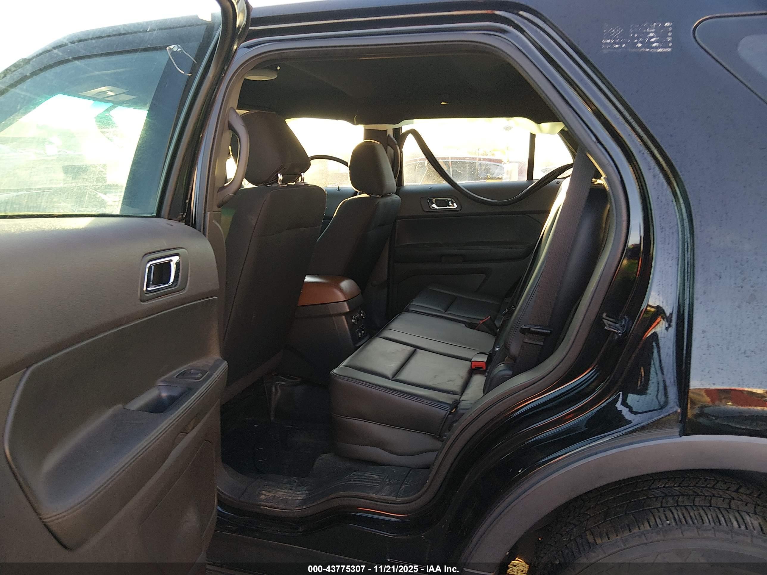 FORD UTILITY image 8
