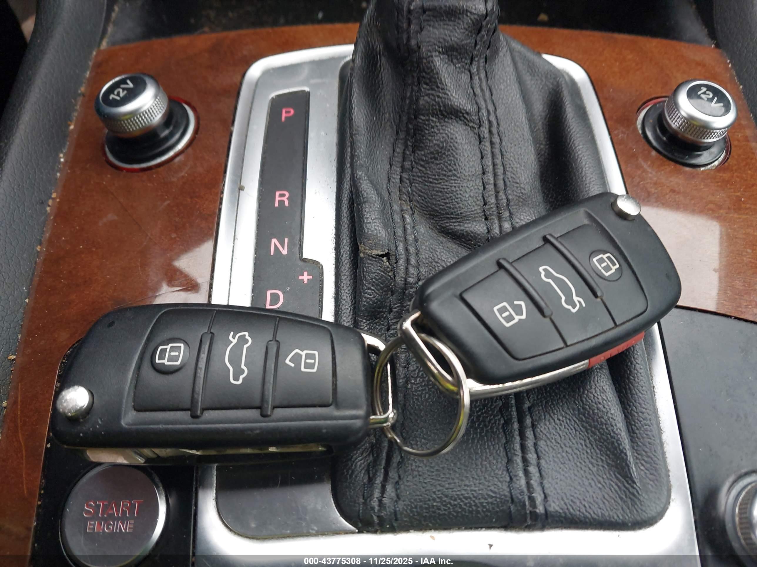 AUDI Q7 image 11