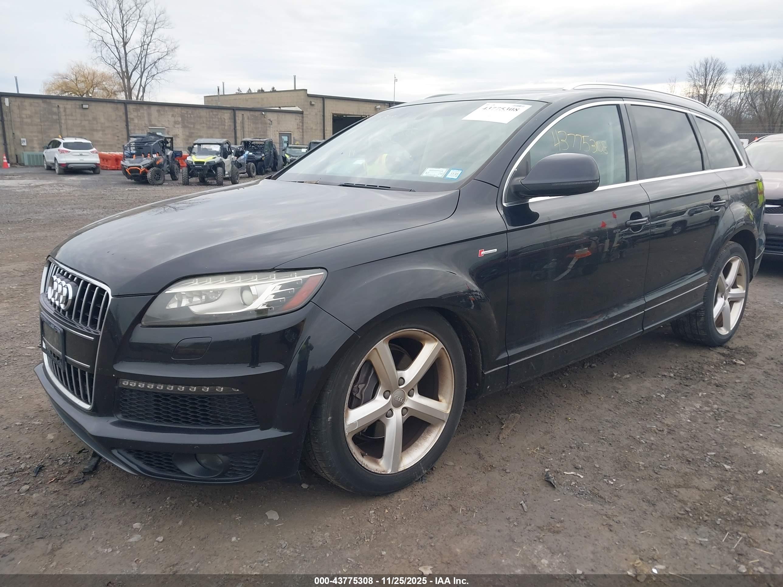AUDI Q7 image 2