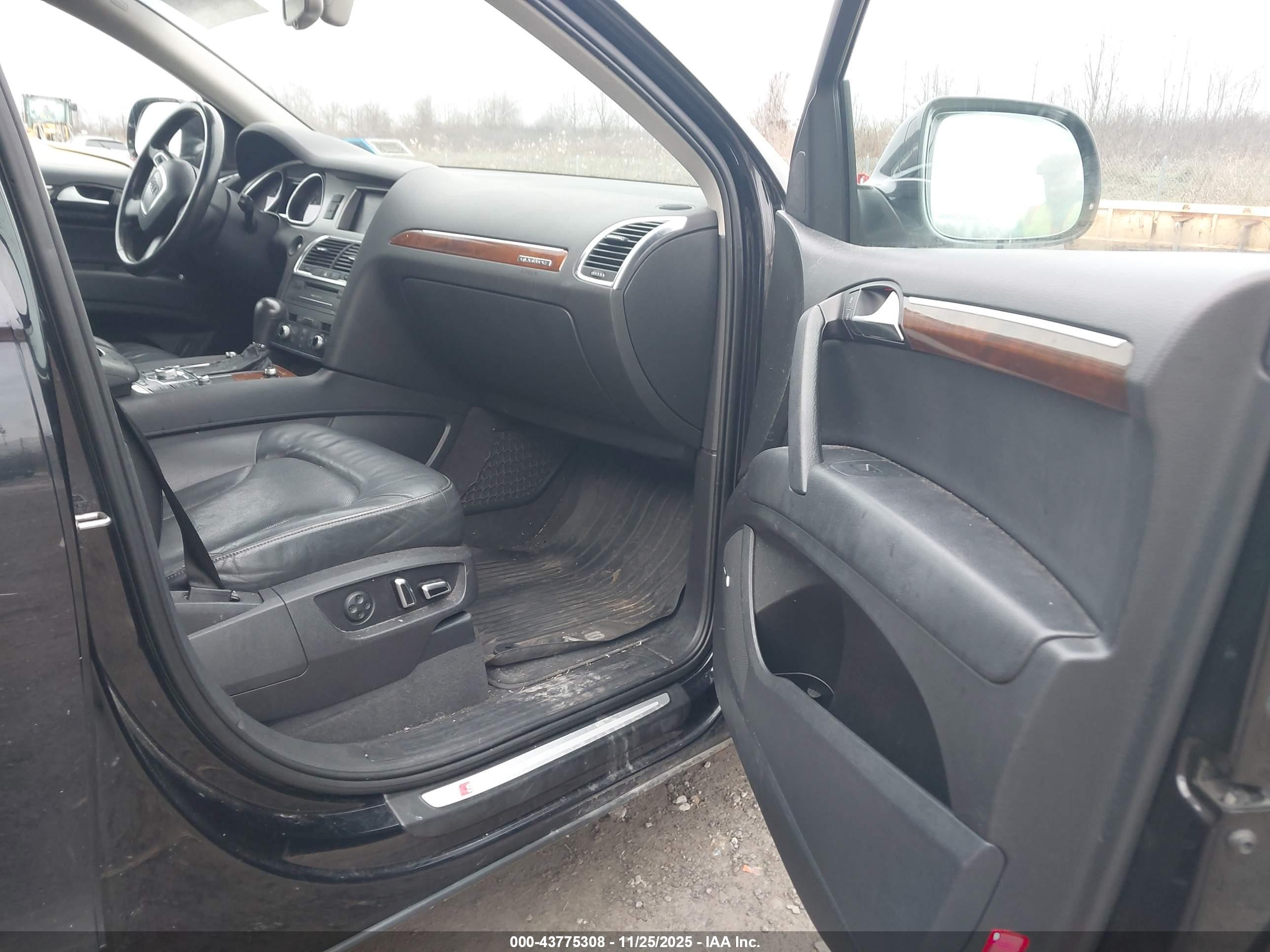 AUDI Q7 image 5