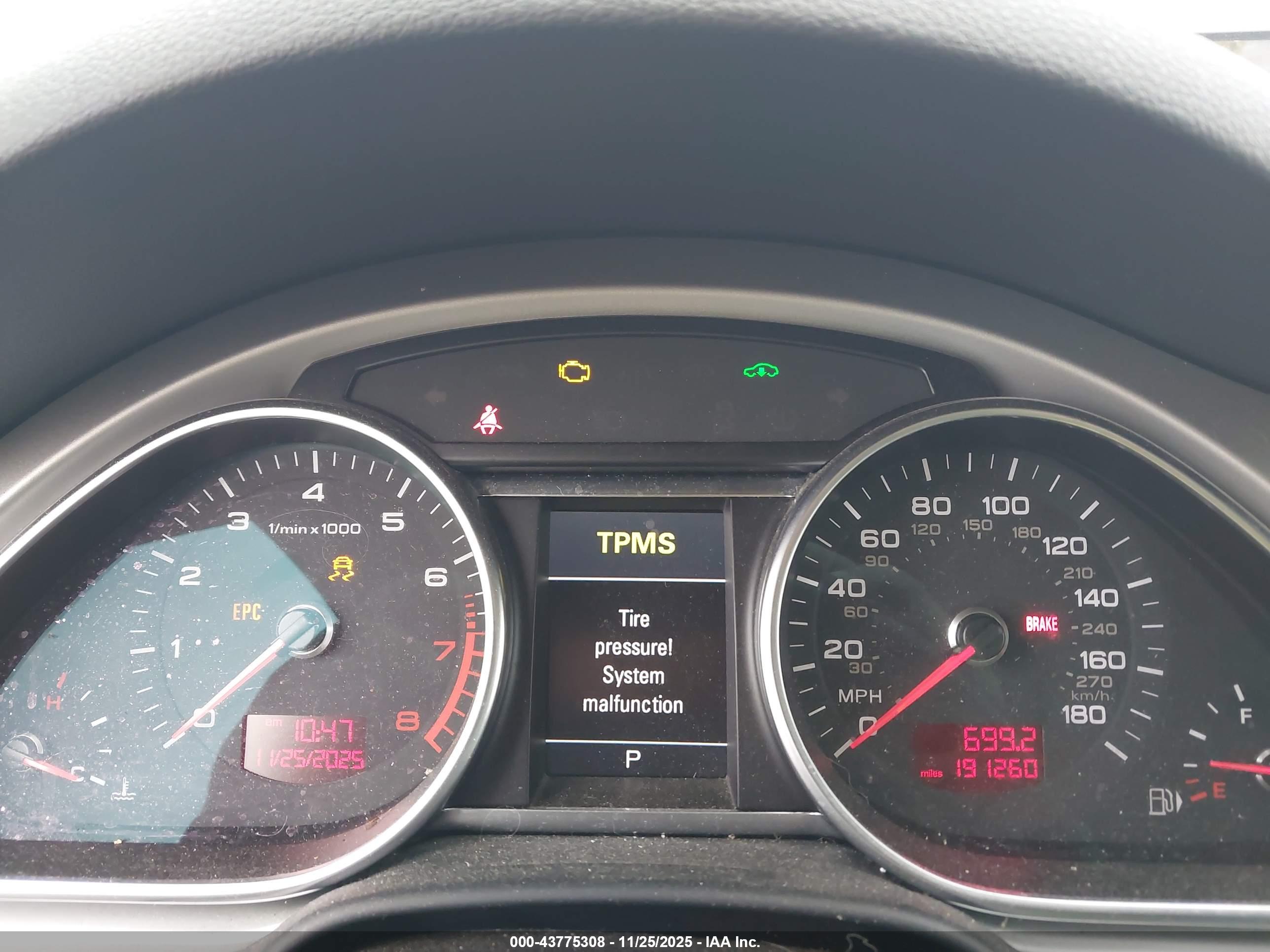 AUDI Q7 image 7
