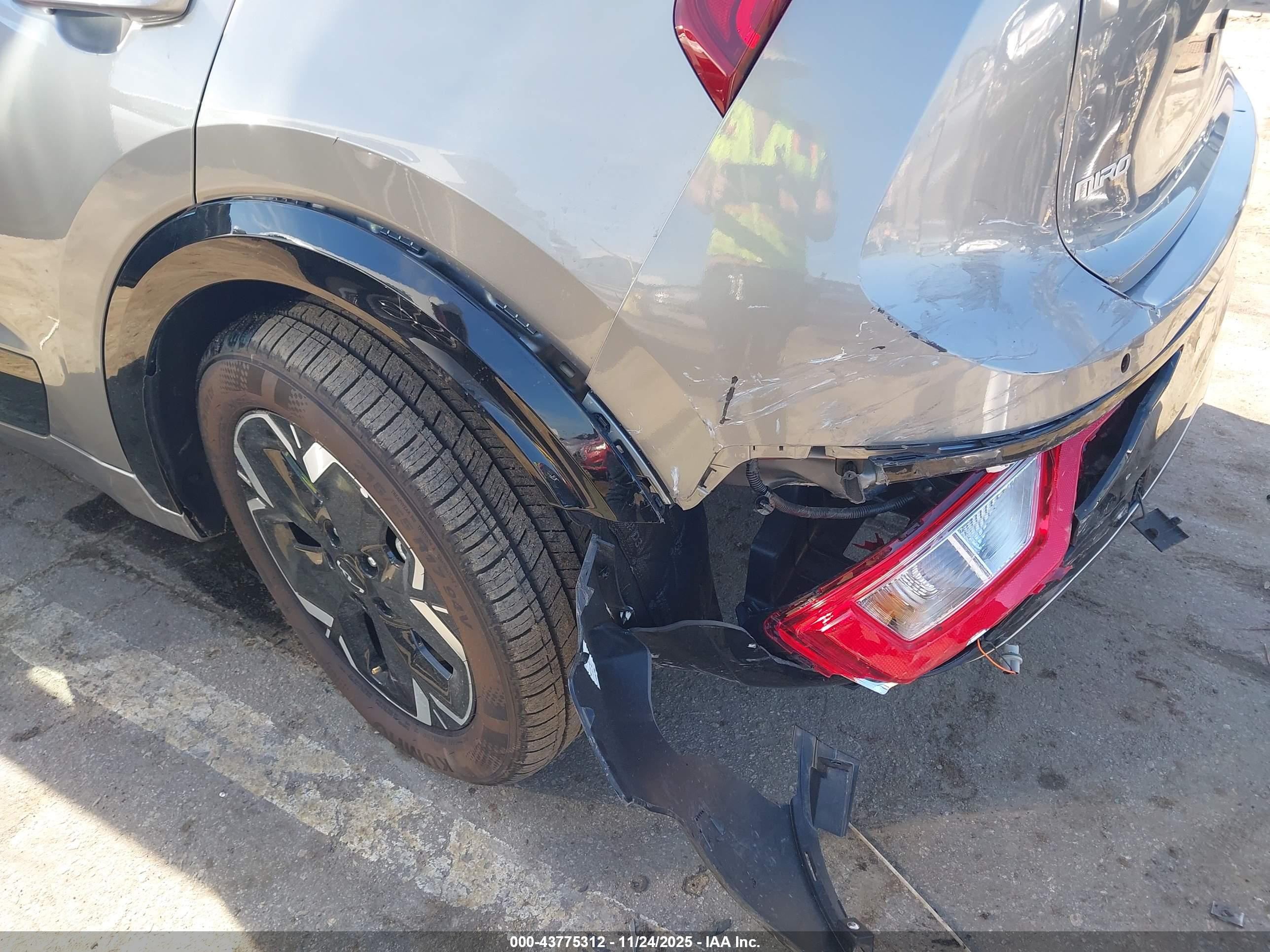 KIA NIRO image 6