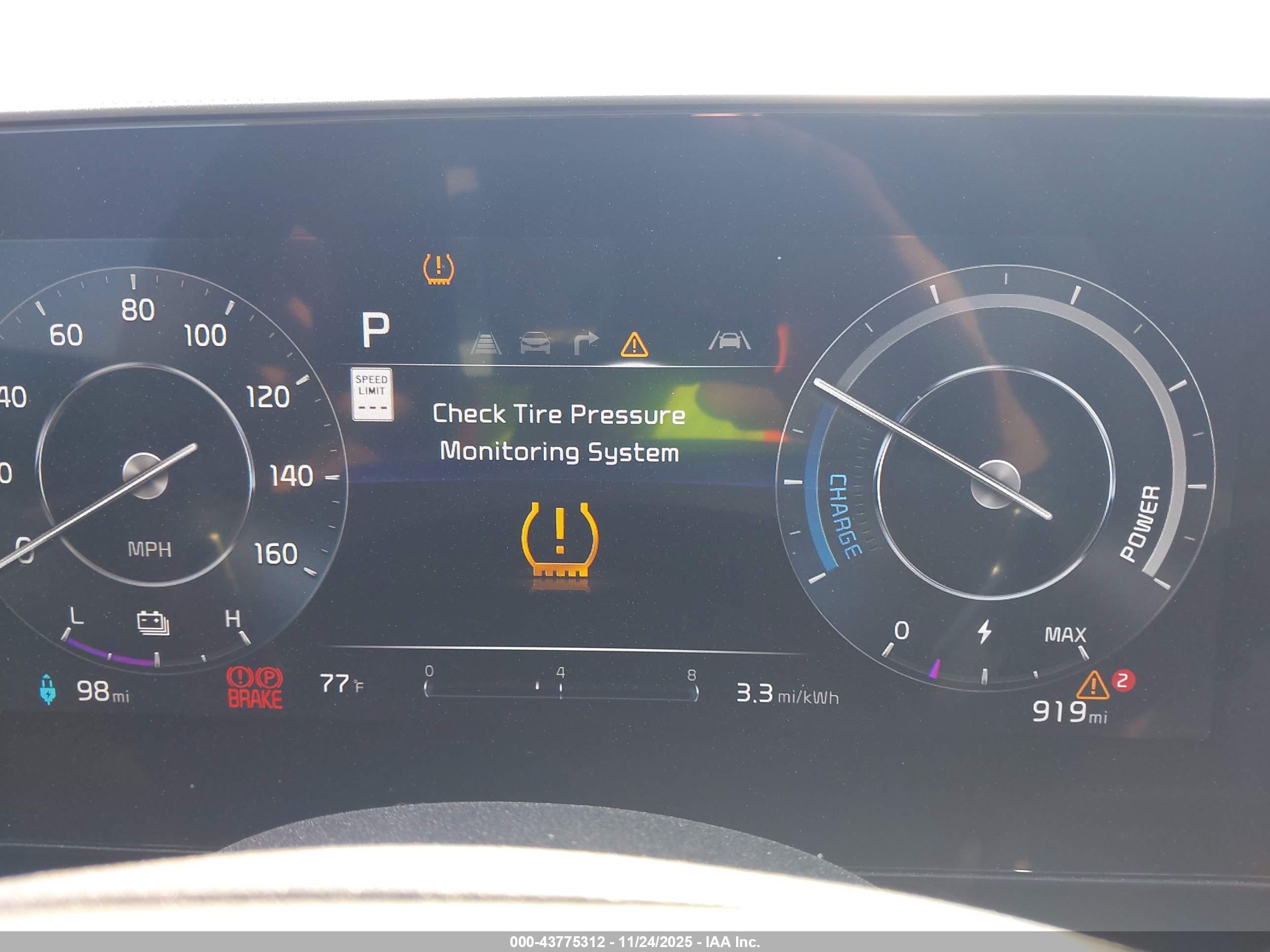 KIA NIRO image 7