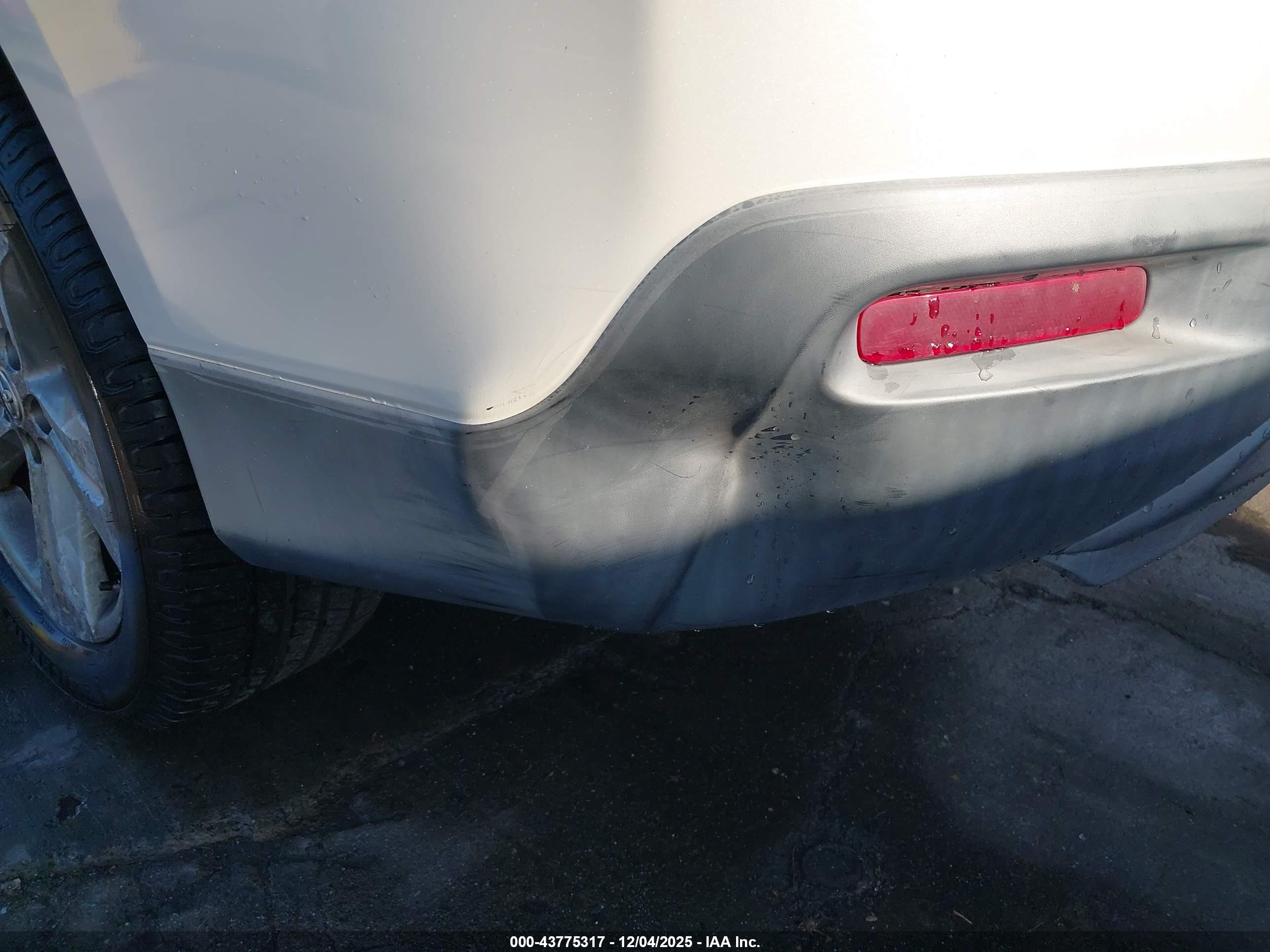 TOYOTA HIGHLANDER image 6