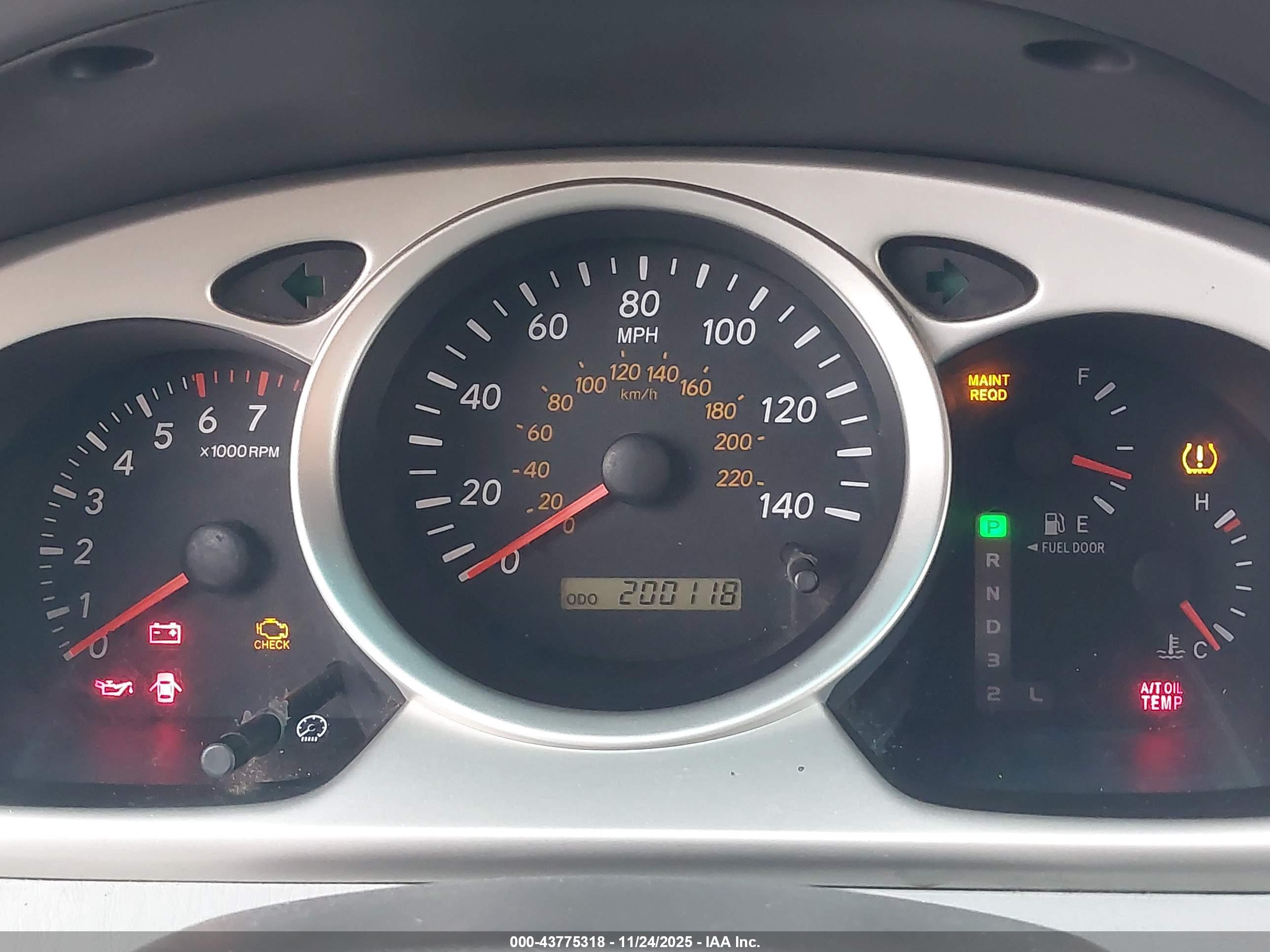 TOYOTA HIGHLANDER image 7