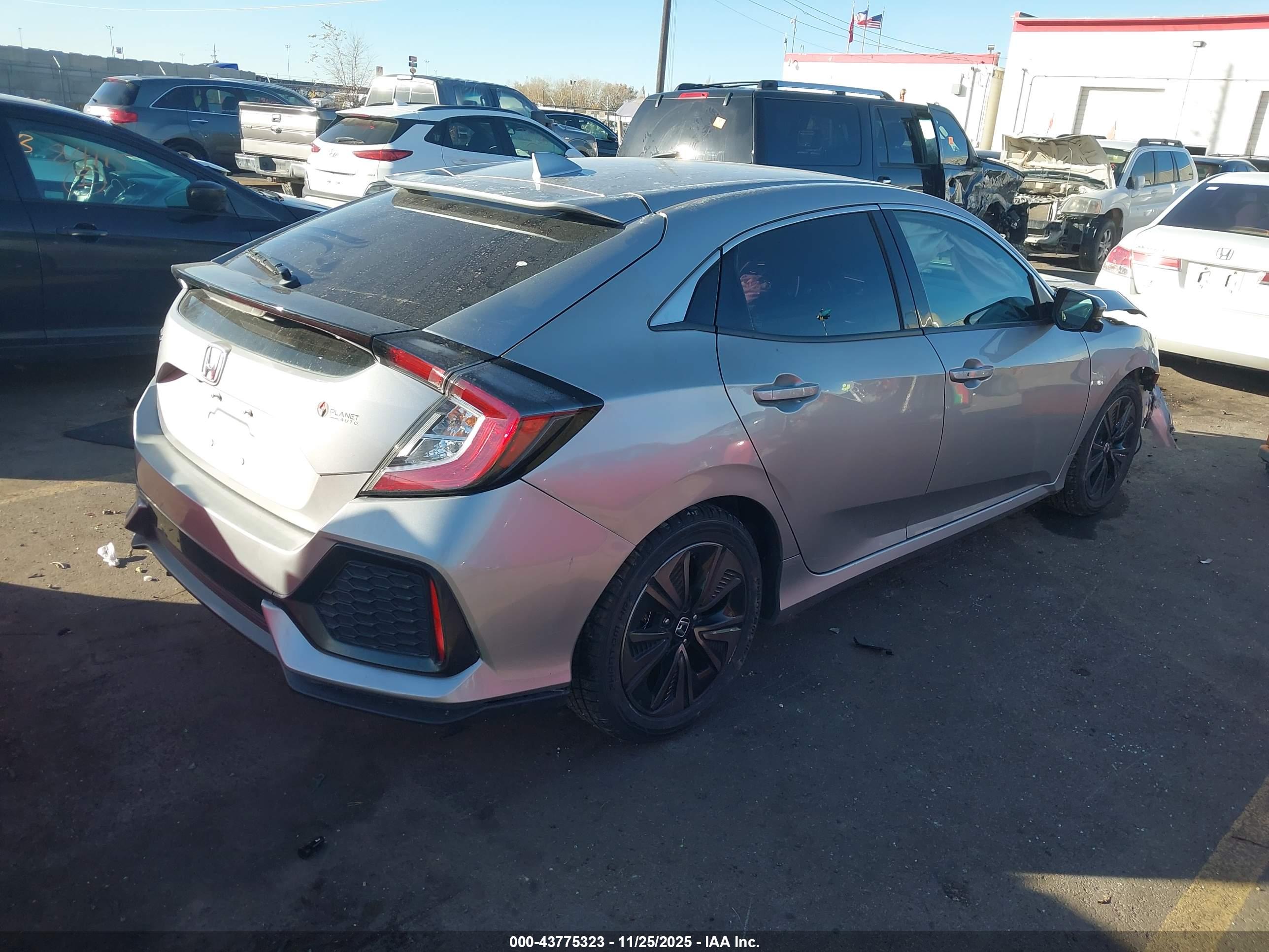 HONDA CIVIC image 4