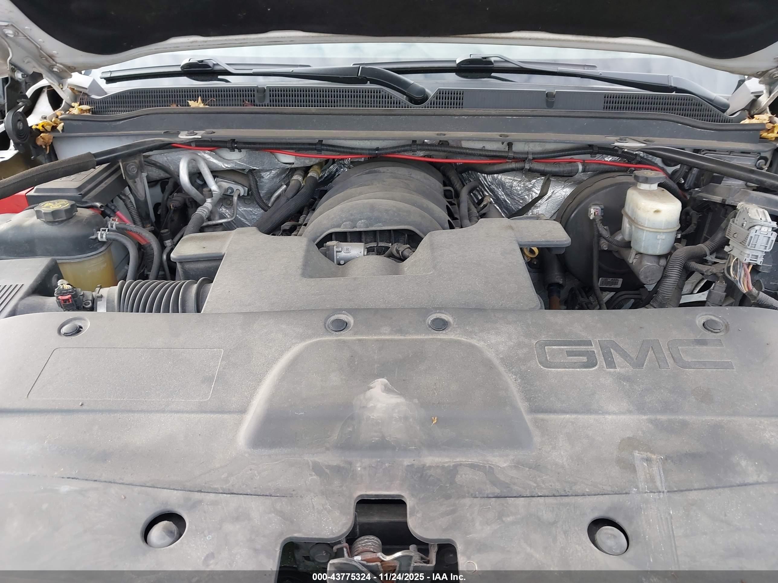 GMC YUKON image 10
