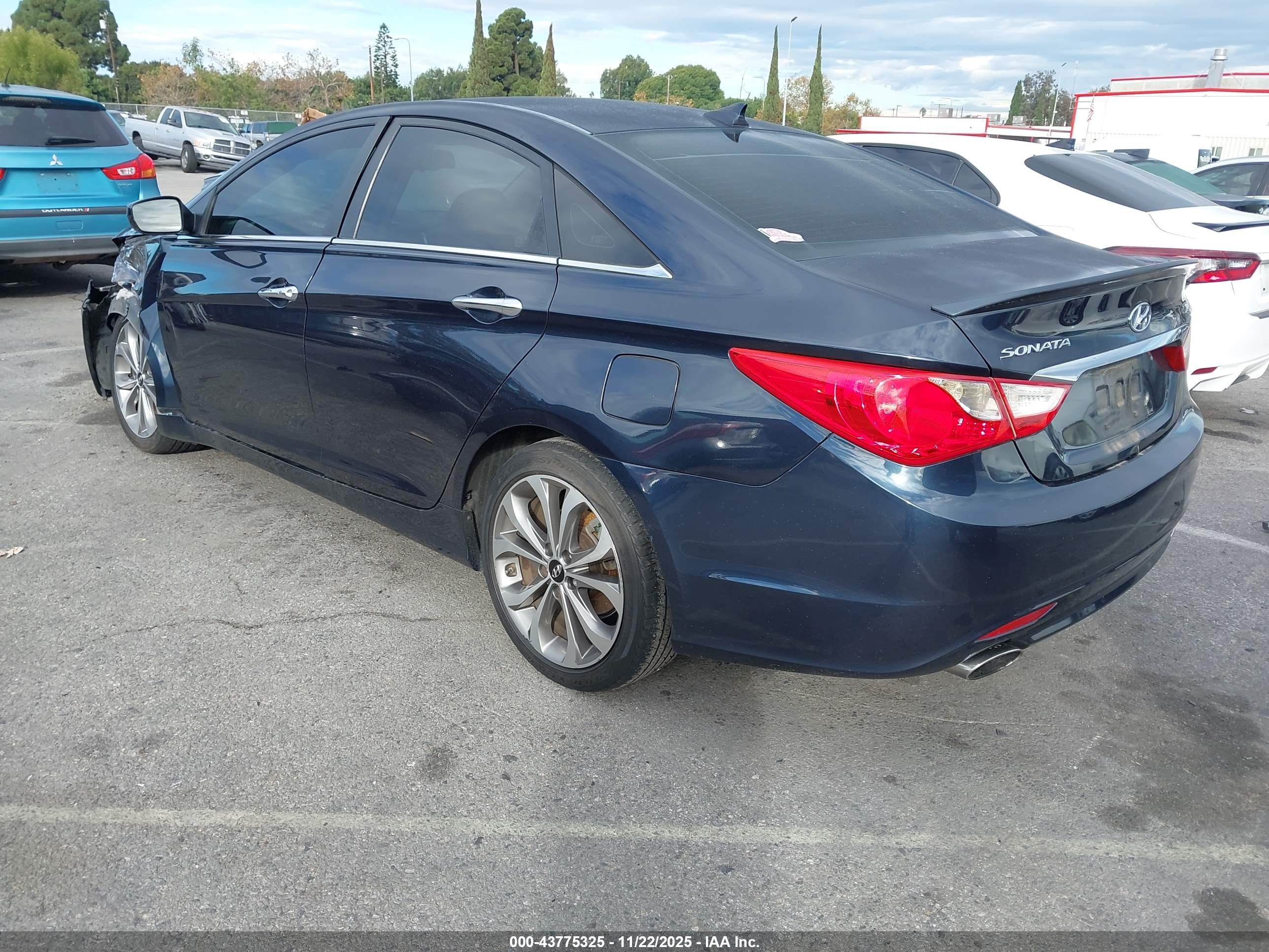 HYUNDAI SONATA image 3