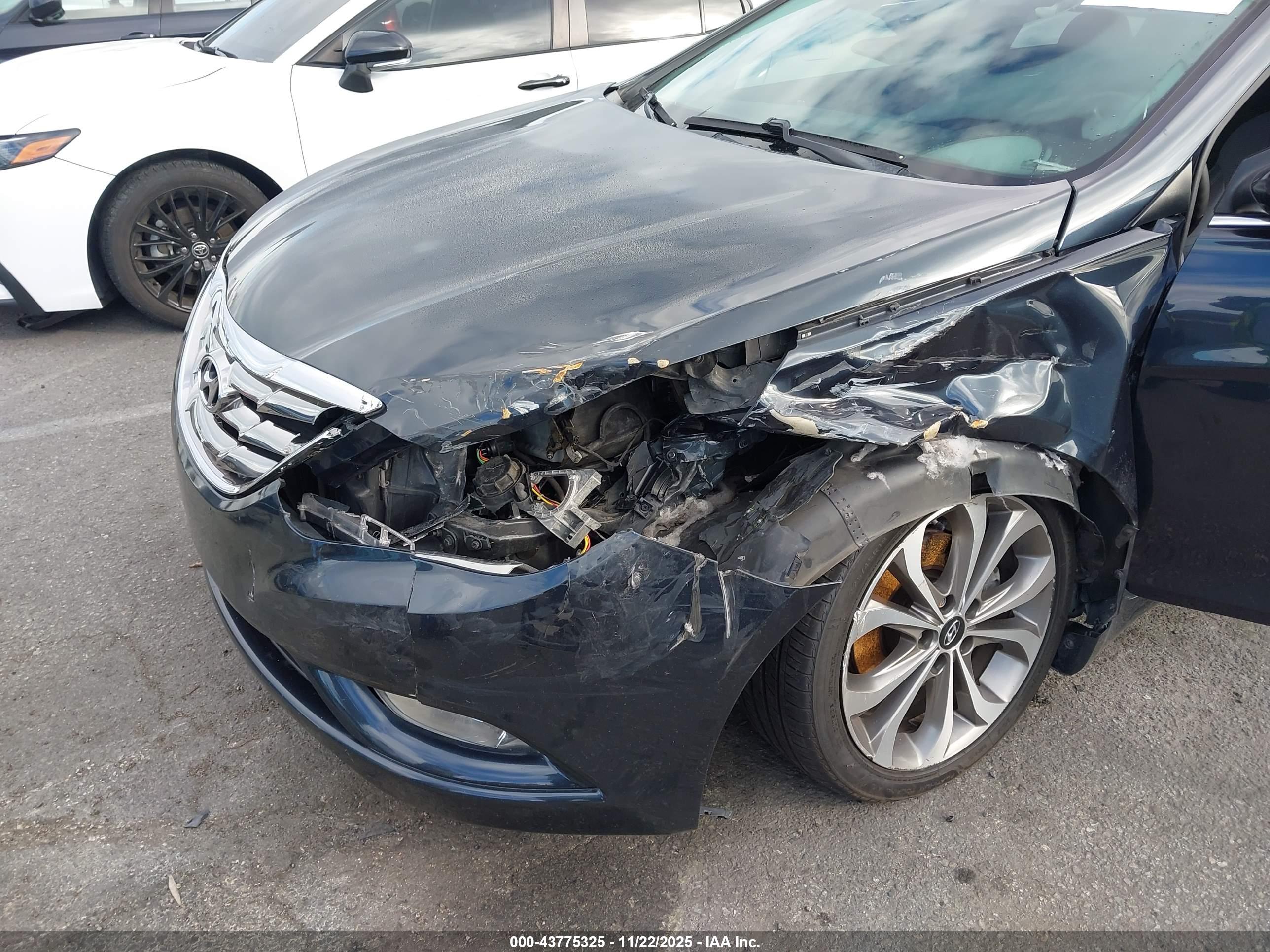 HYUNDAI SONATA image 6