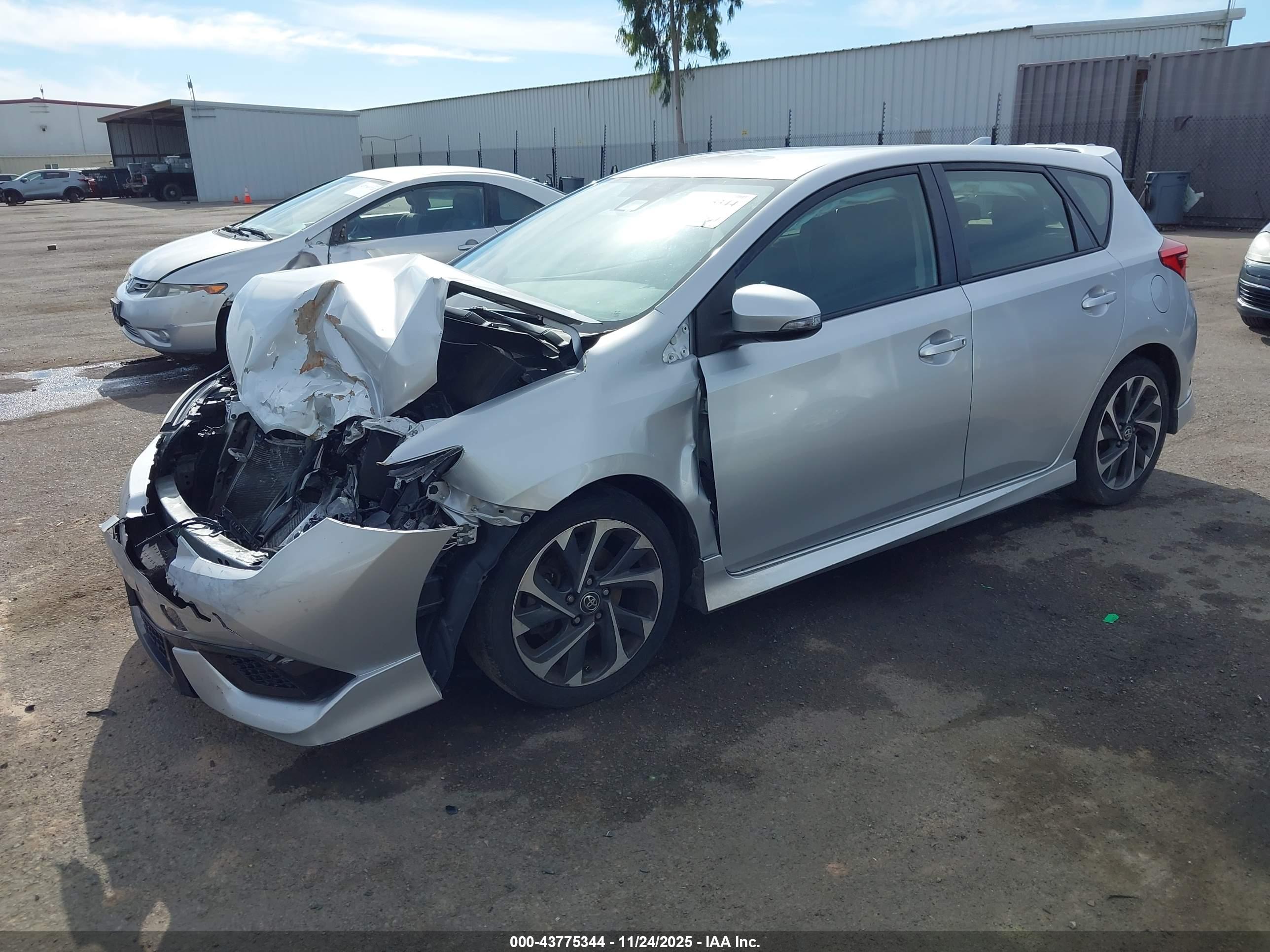 TOYOTA COROLLA image 2