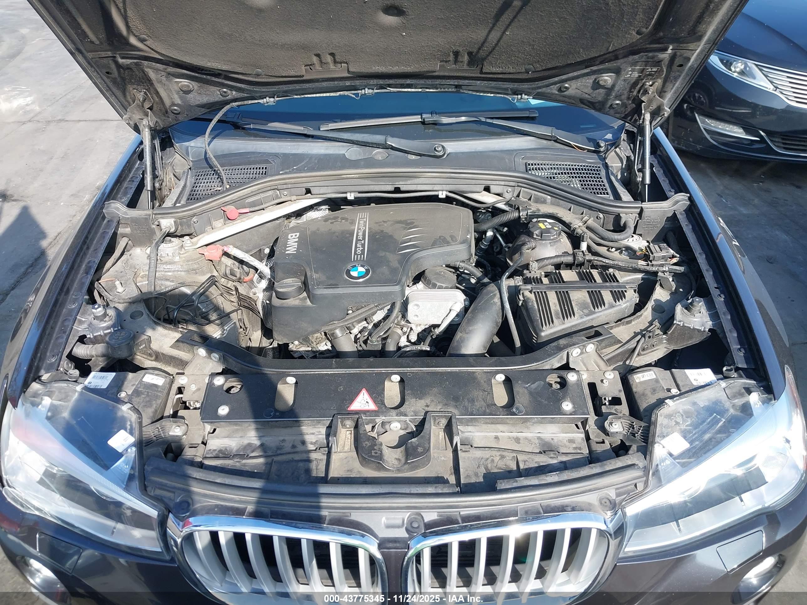 BMW X4 image 10
