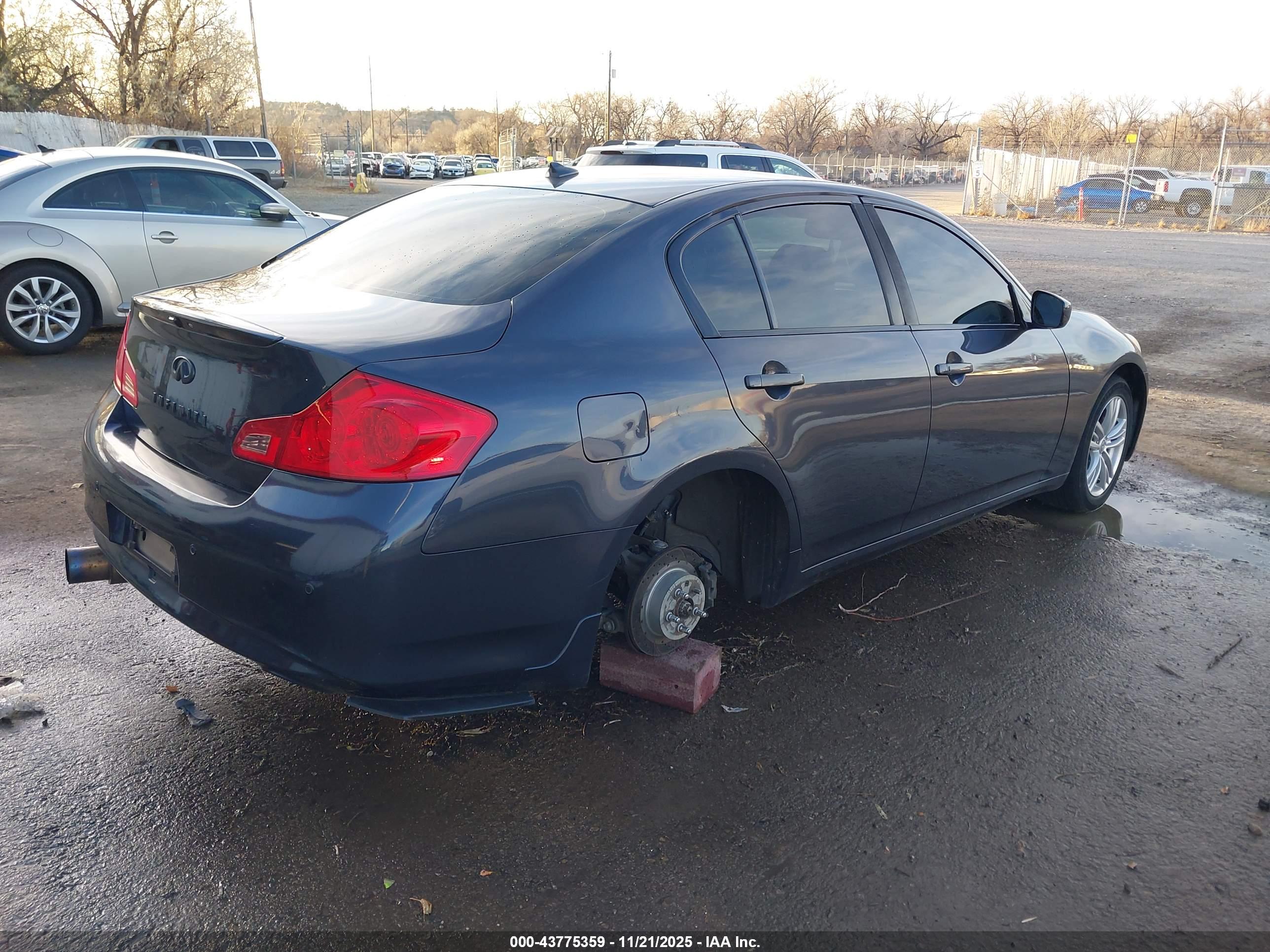 INFINITI G37X image 4