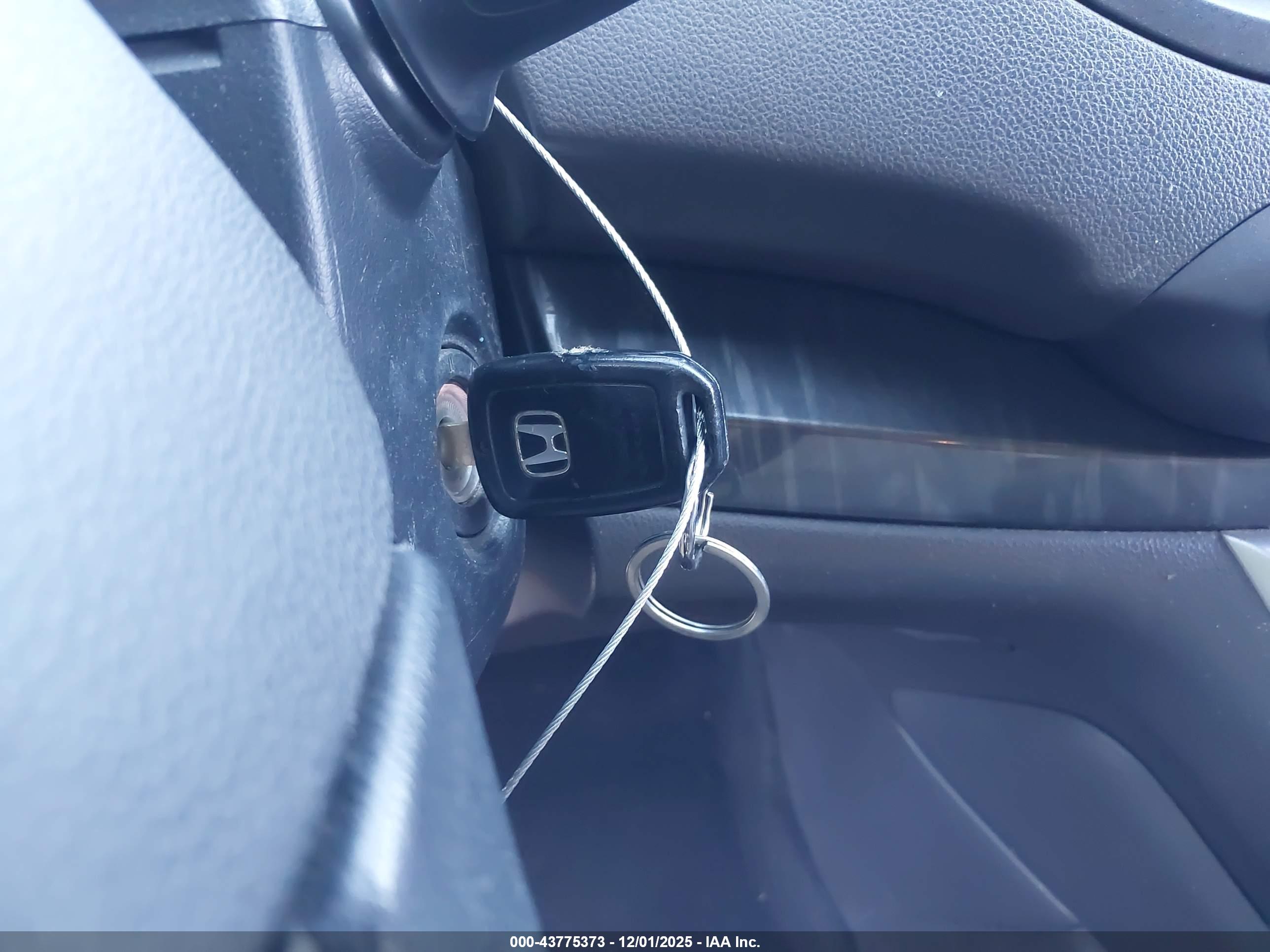 HONDA CR-V image 11