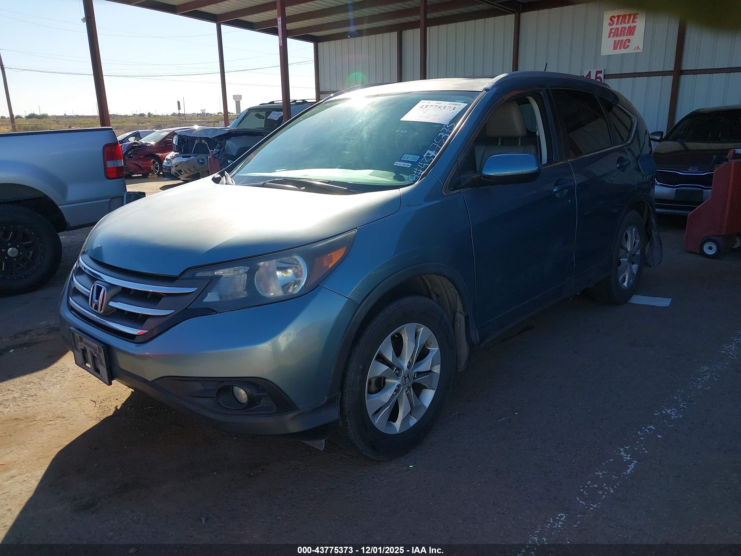 HONDA CR-V image 2