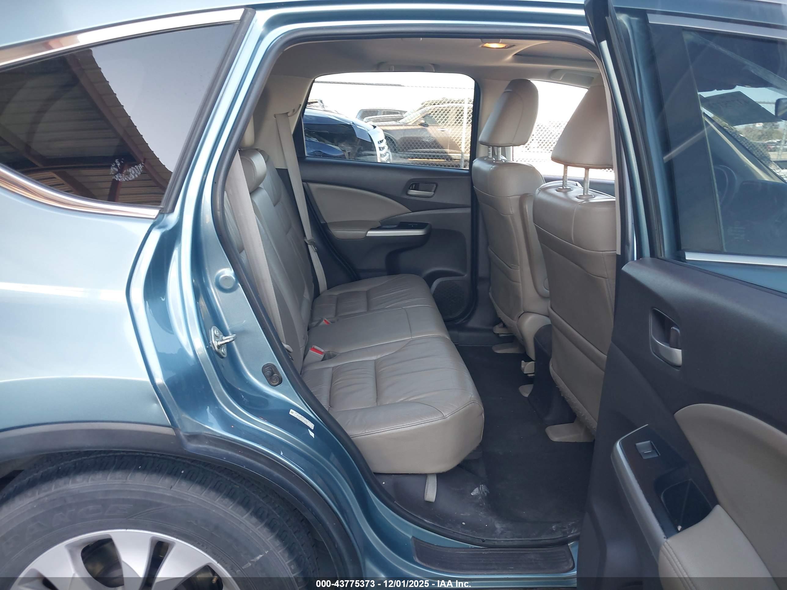 HONDA CR-V image 8