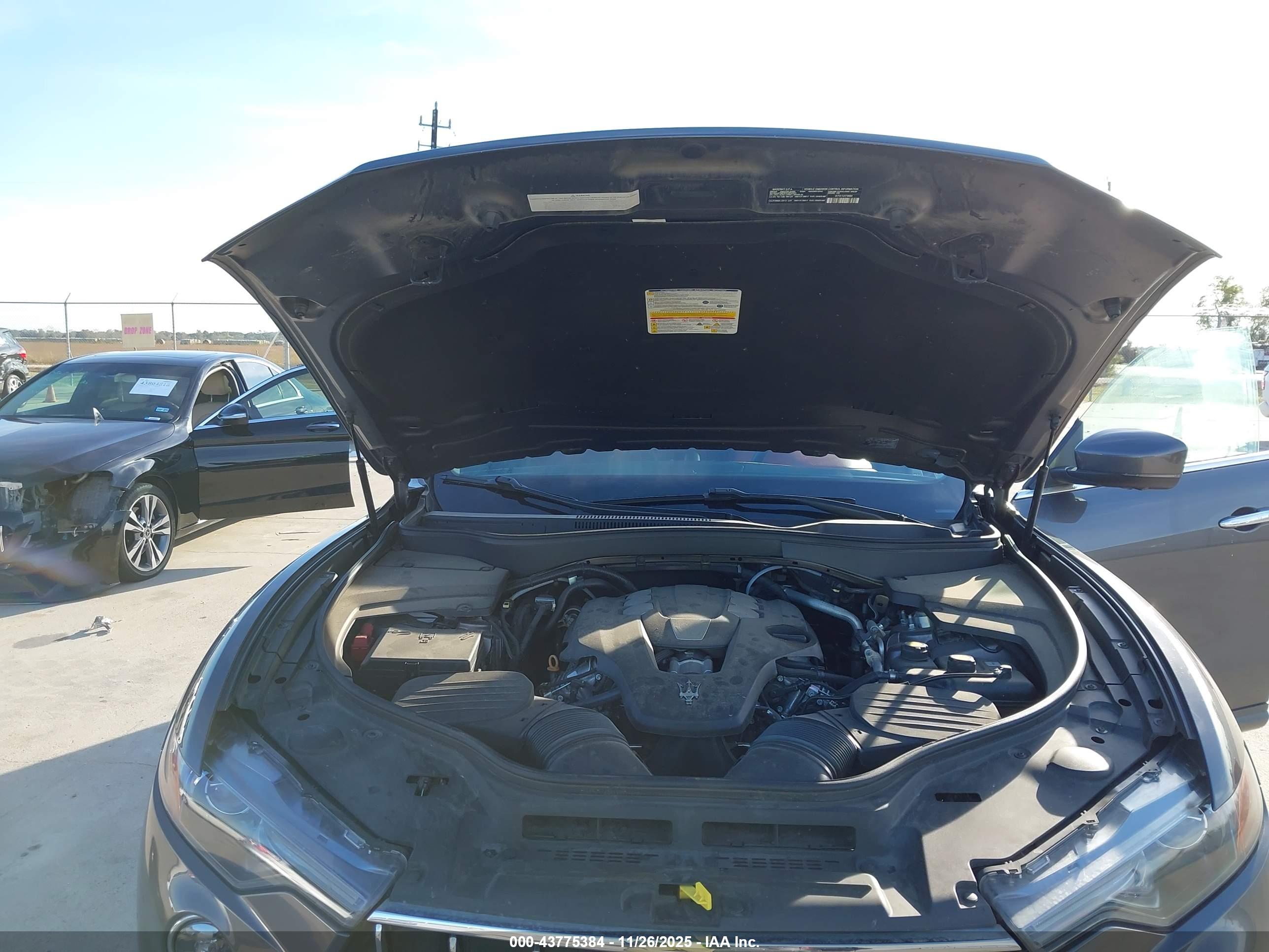 MASERATI LEVANTE image 10