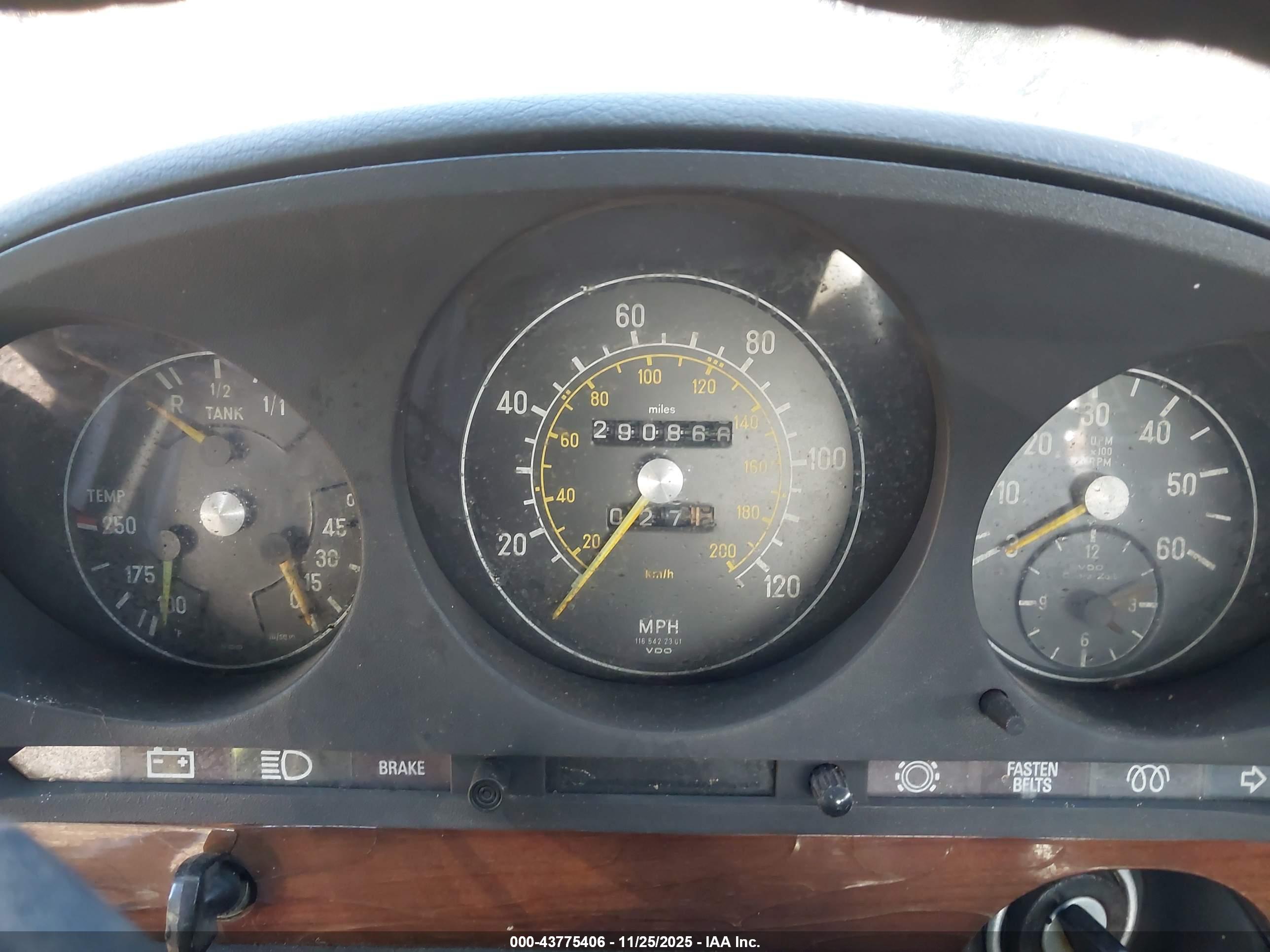 MERCEDES-BENZ 300 image 7