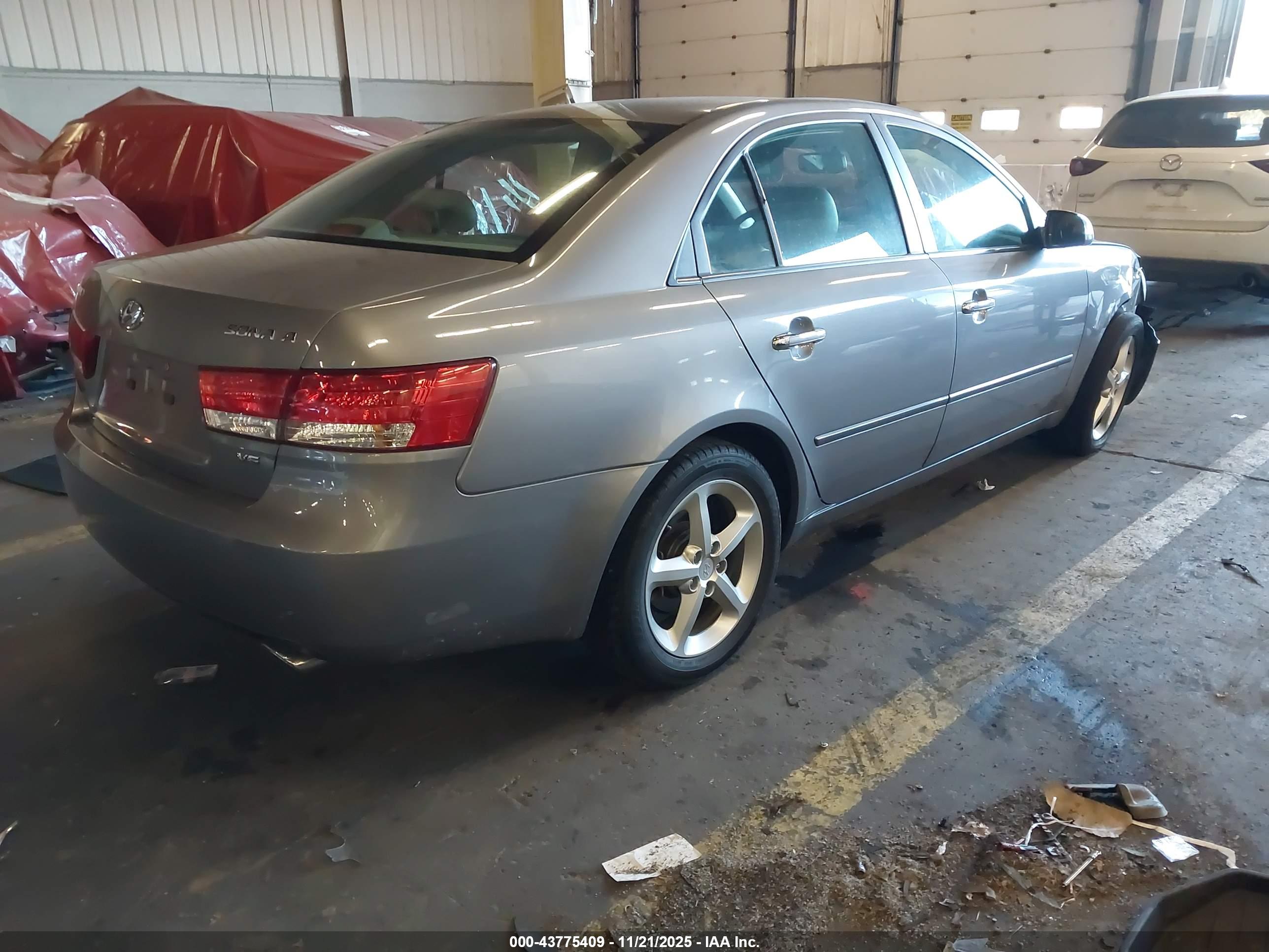 HYUNDAI SONATA image 4