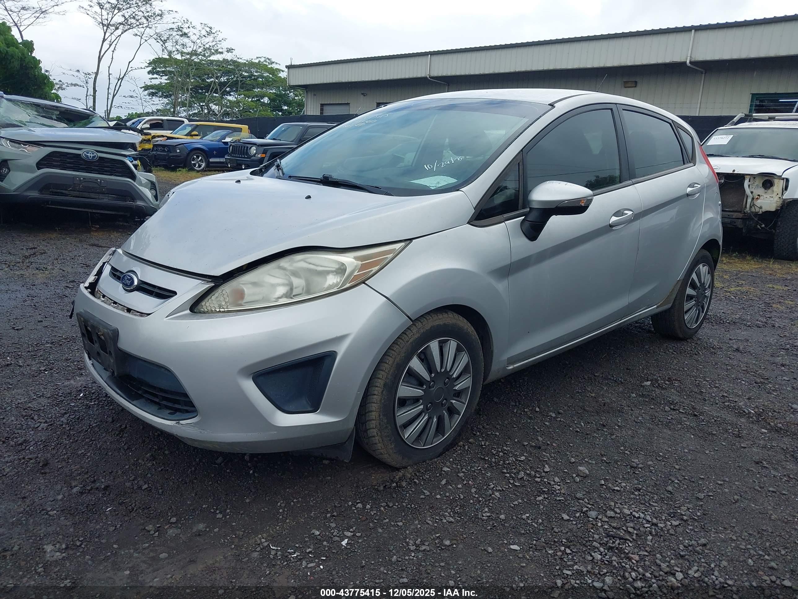 FORD FIESTA image 2