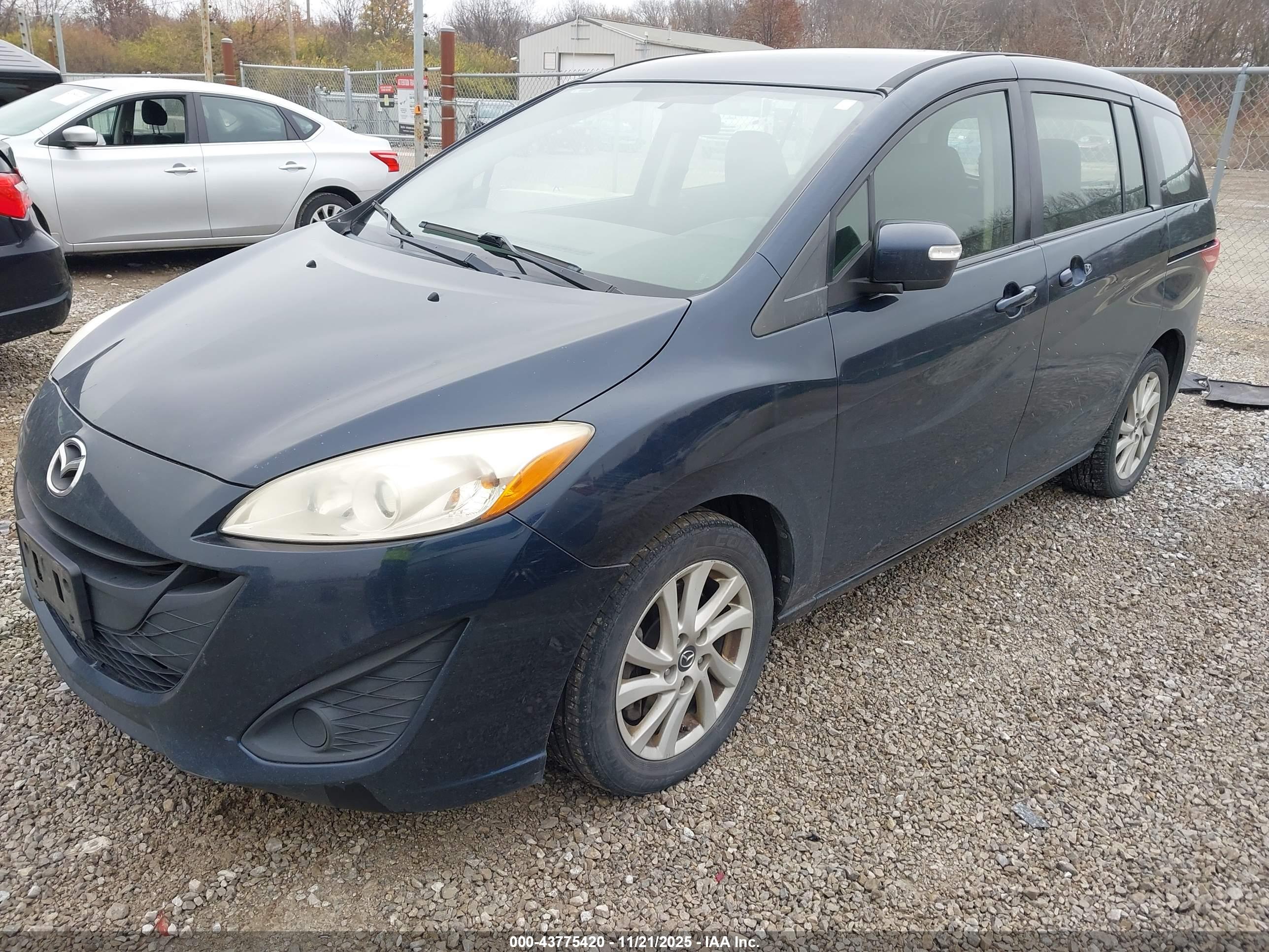 MAZDA MAZDA5 image 2