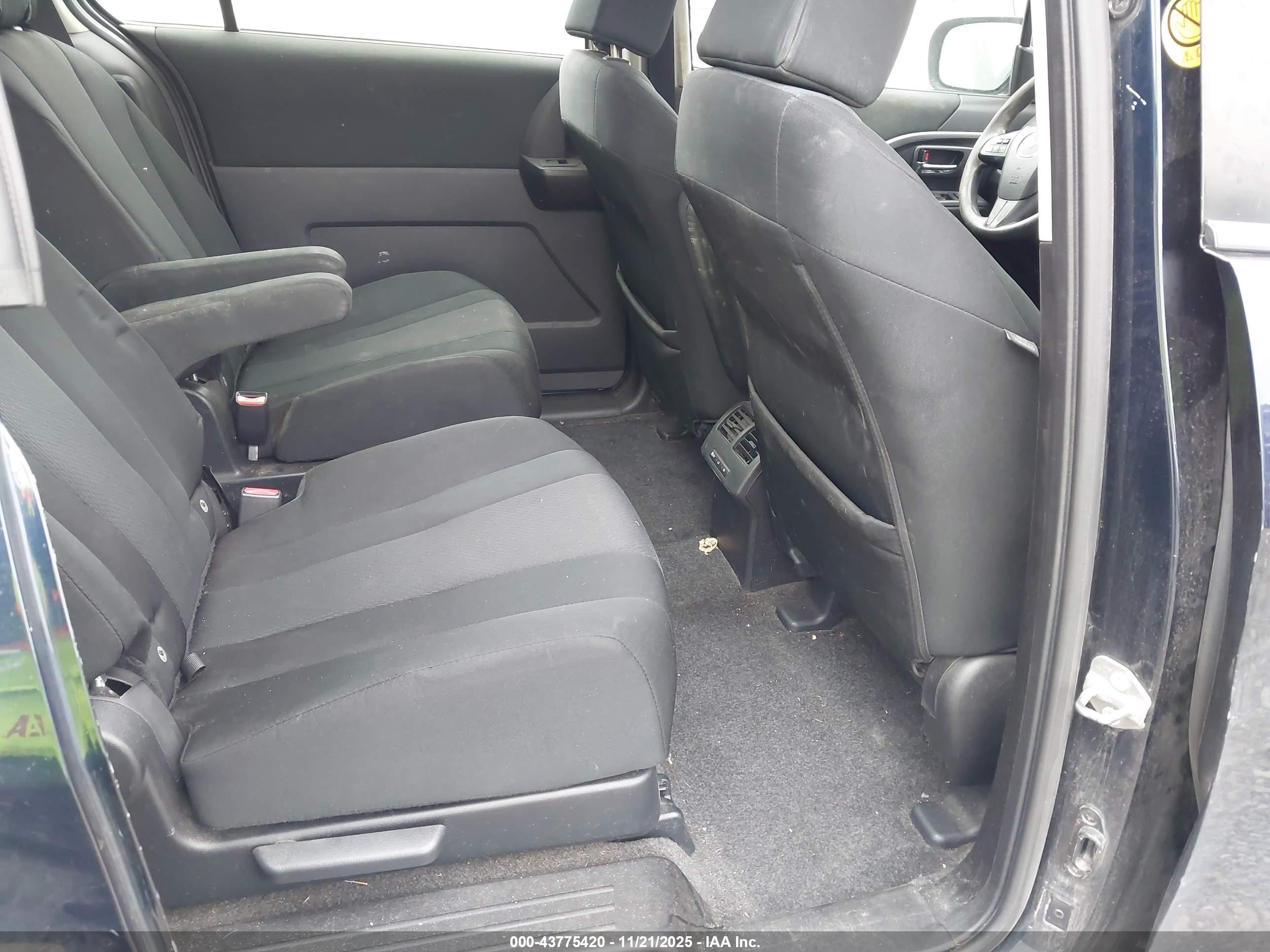 MAZDA MAZDA5 image 8