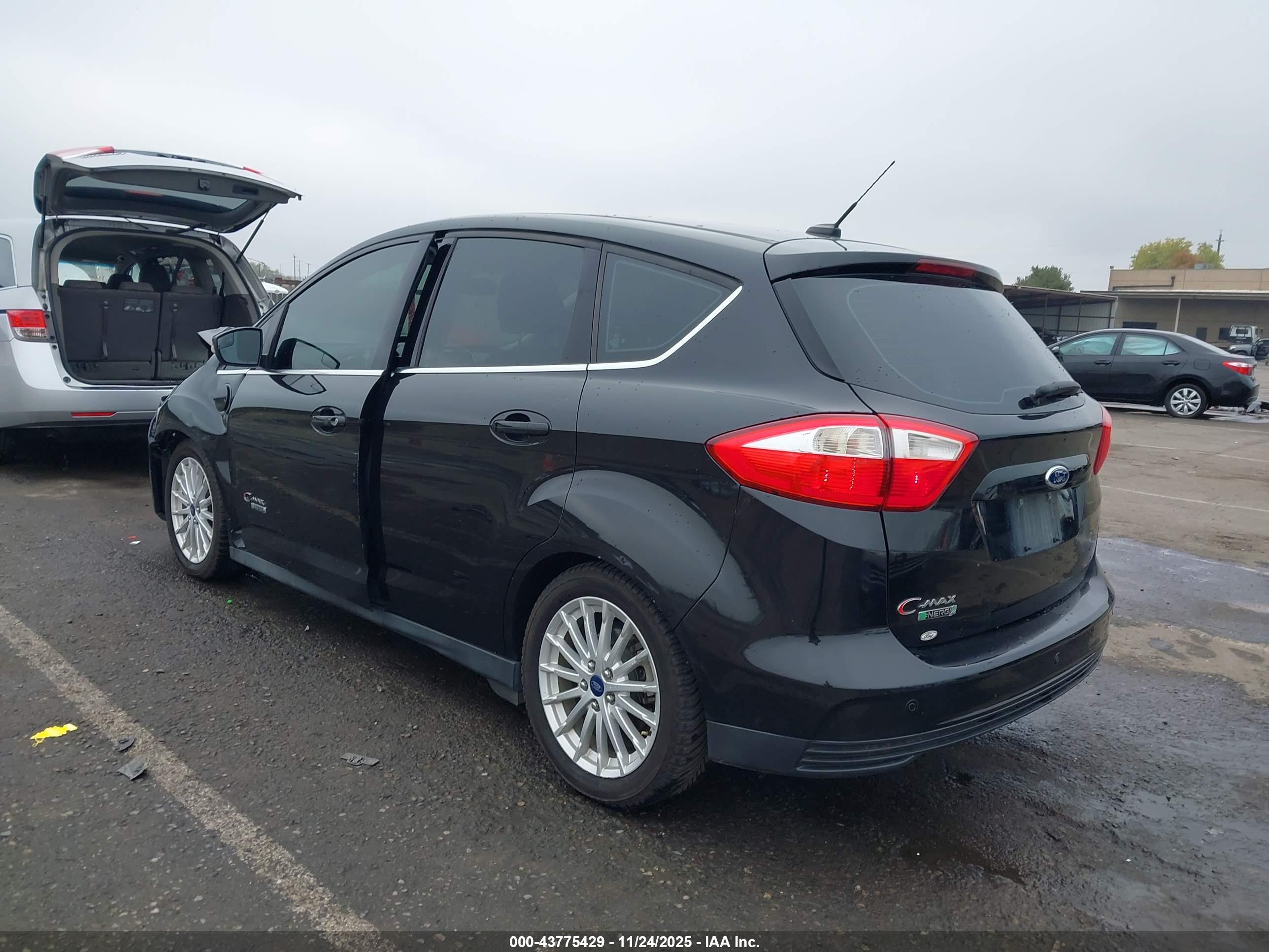 FORD C-MAX image 3