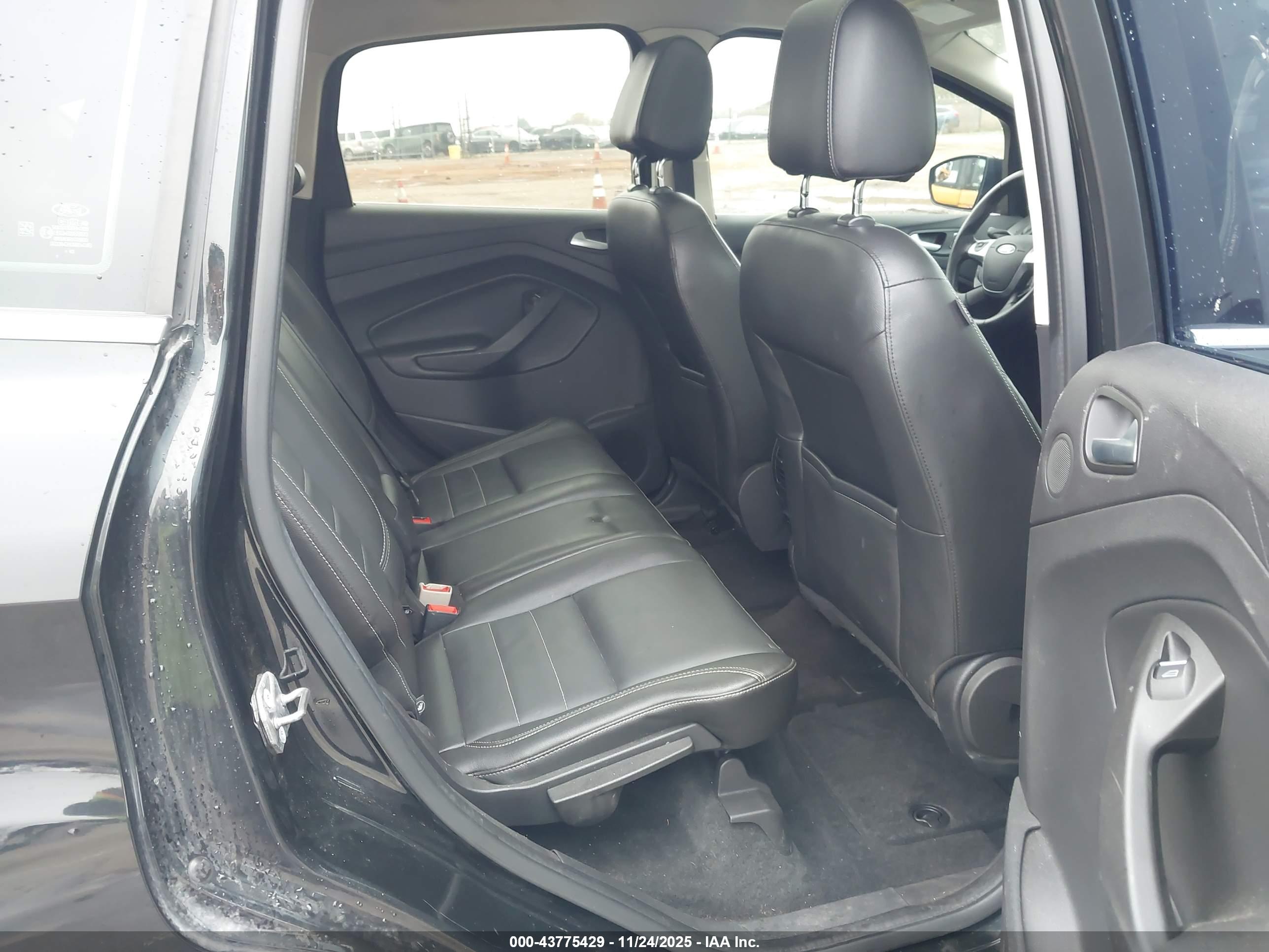 FORD C-MAX image 8