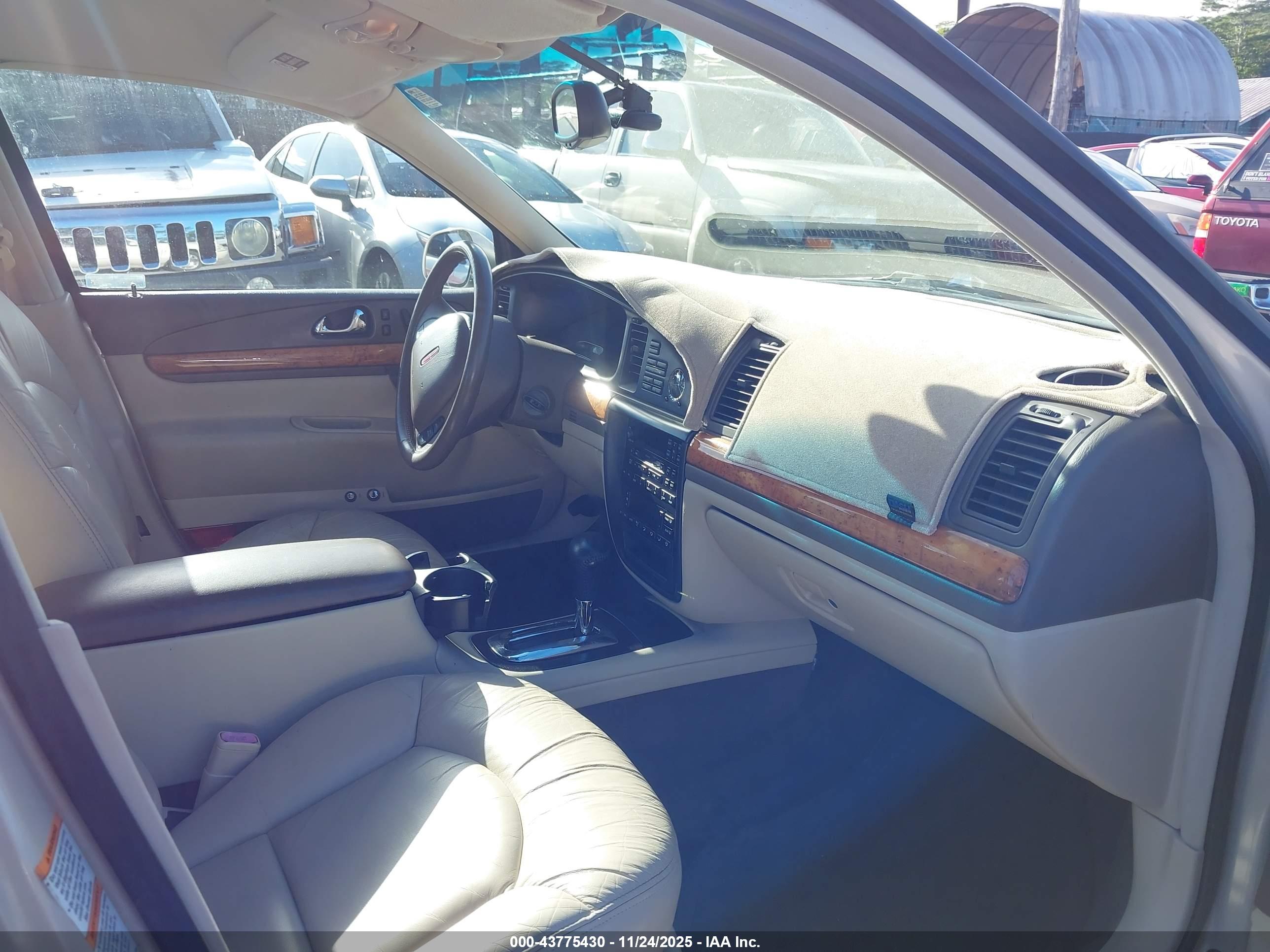 LINCOLN CONTINENTAL image 5