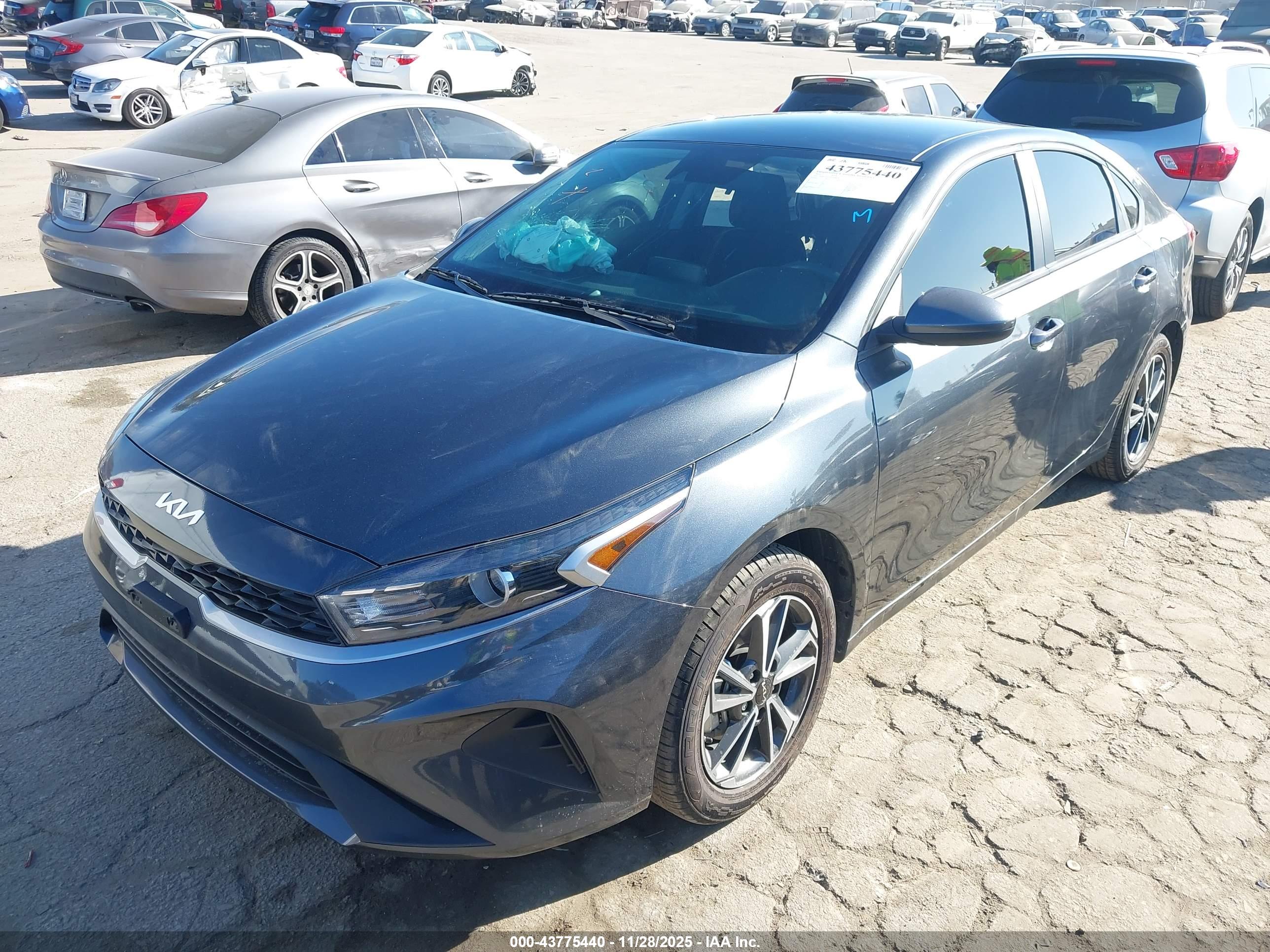 KIA FORTE image 2