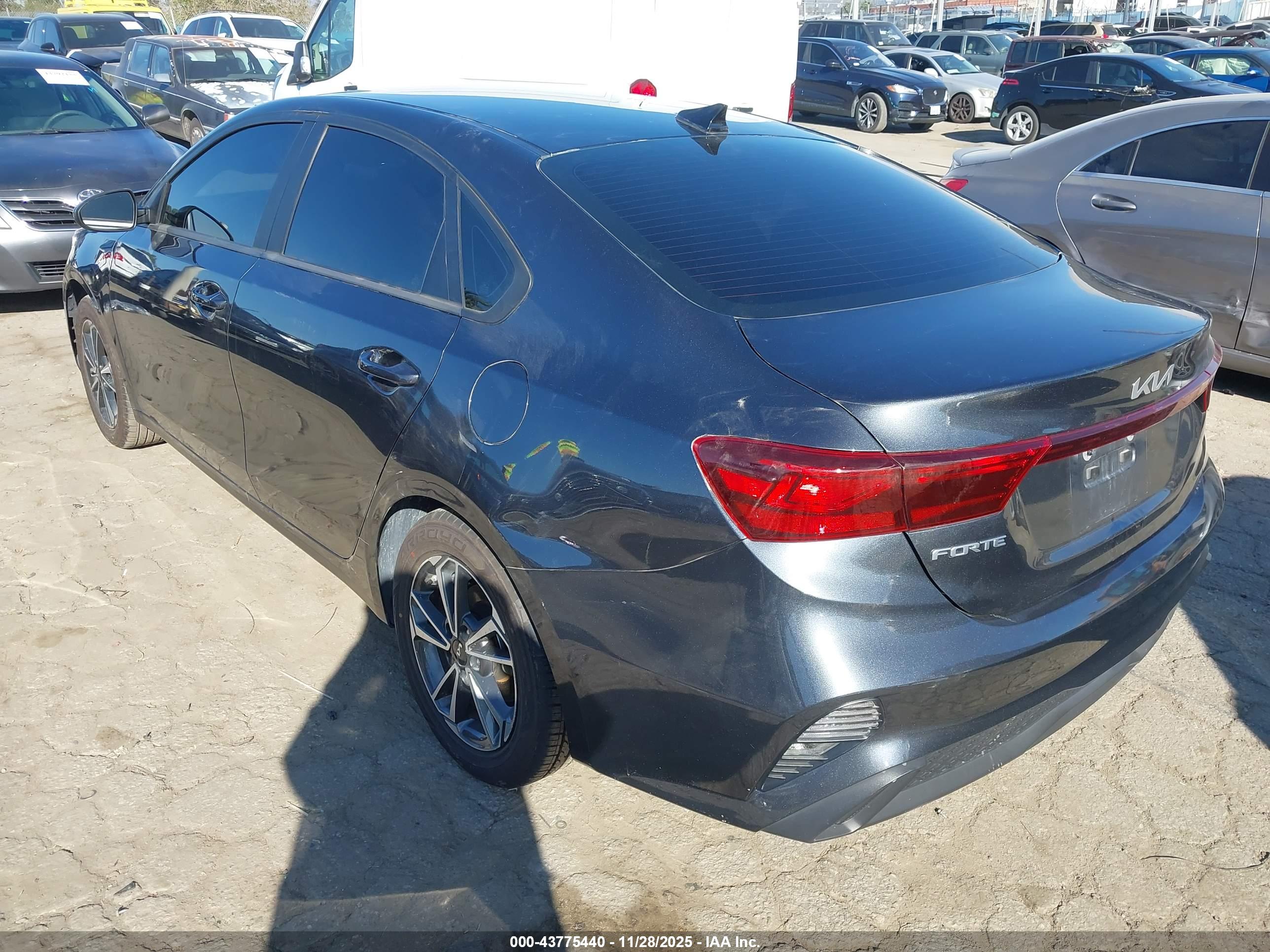KIA FORTE image 3