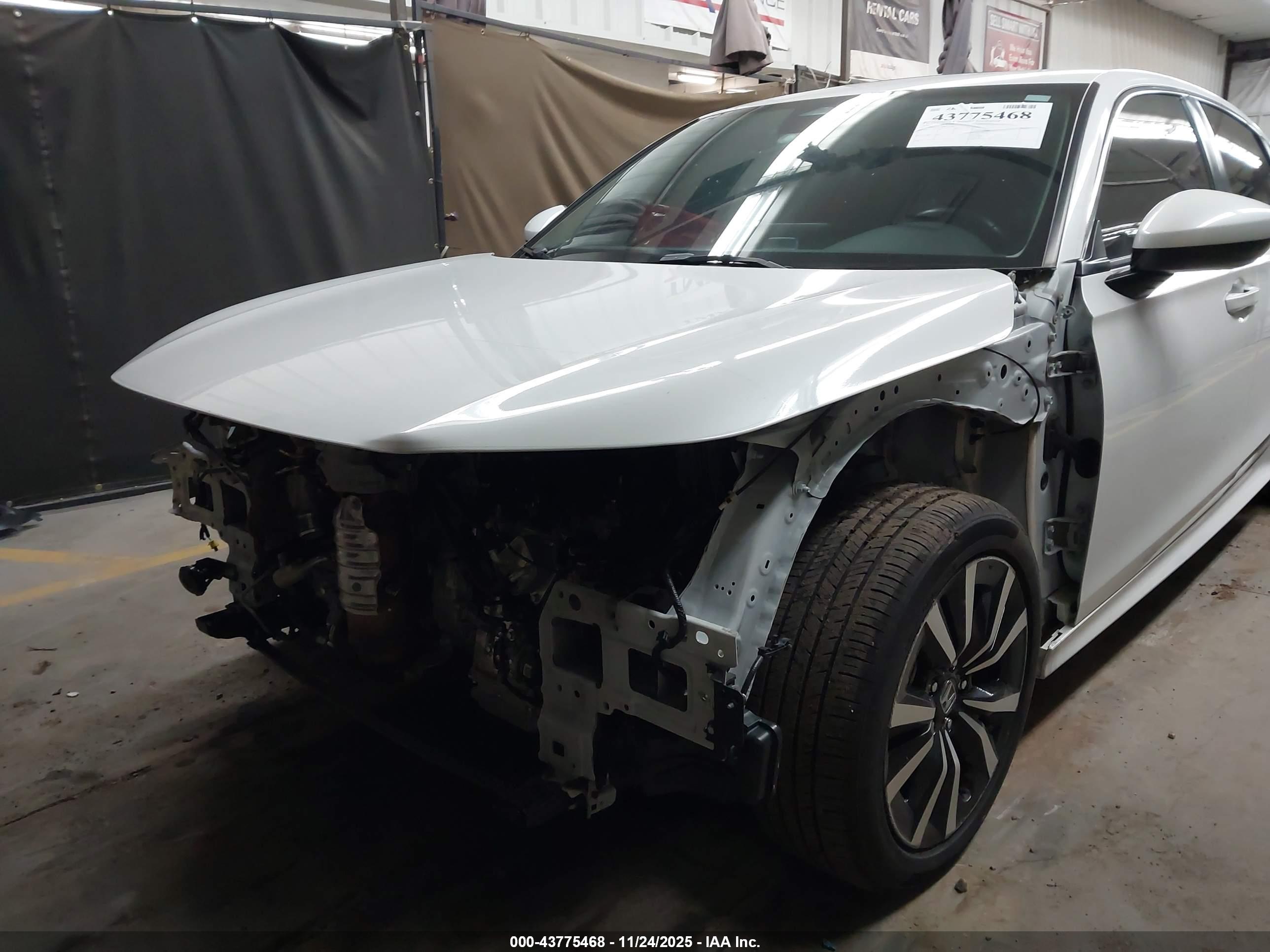 HONDA CIVIC image 6