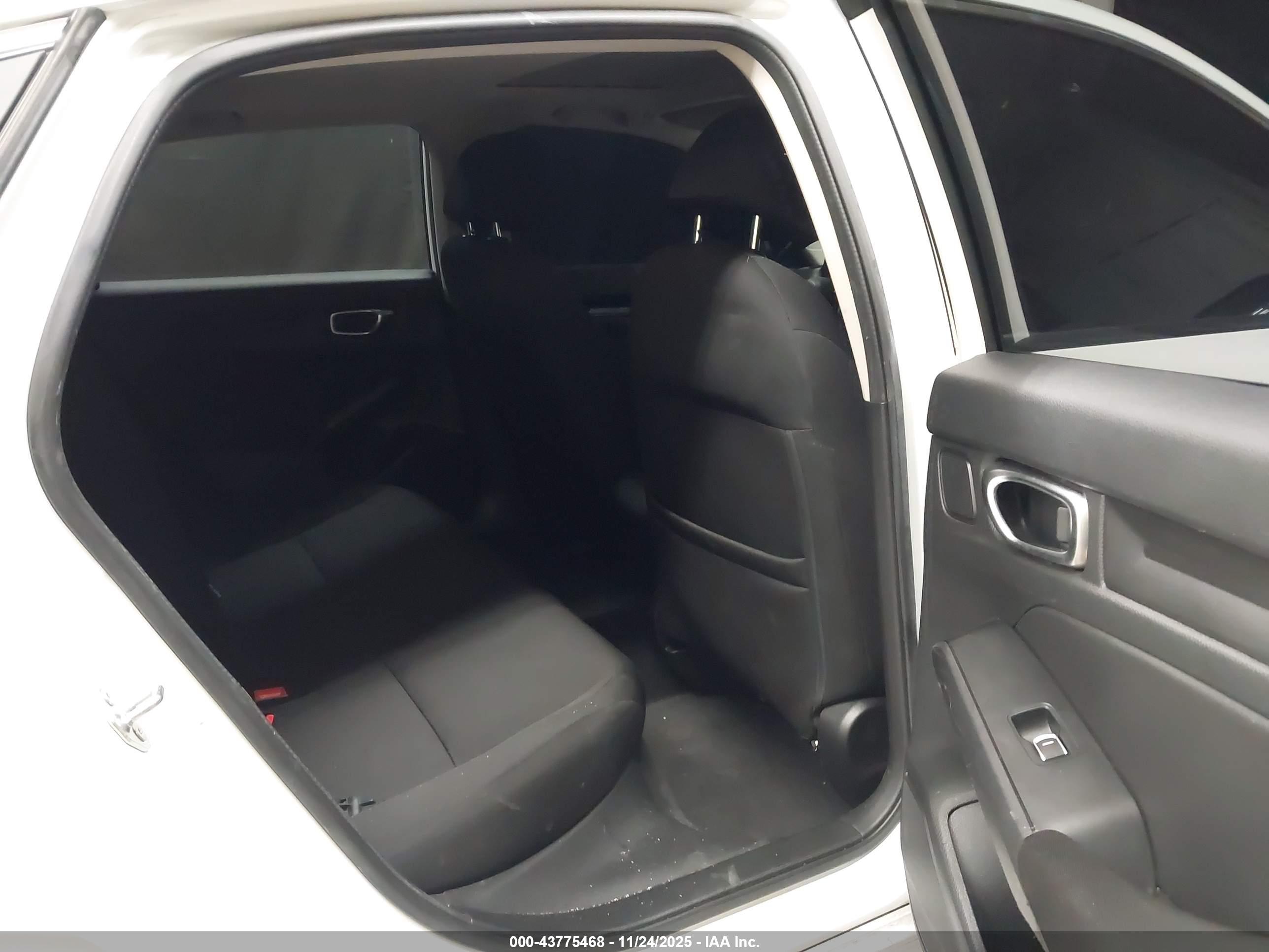 HONDA CIVIC image 8