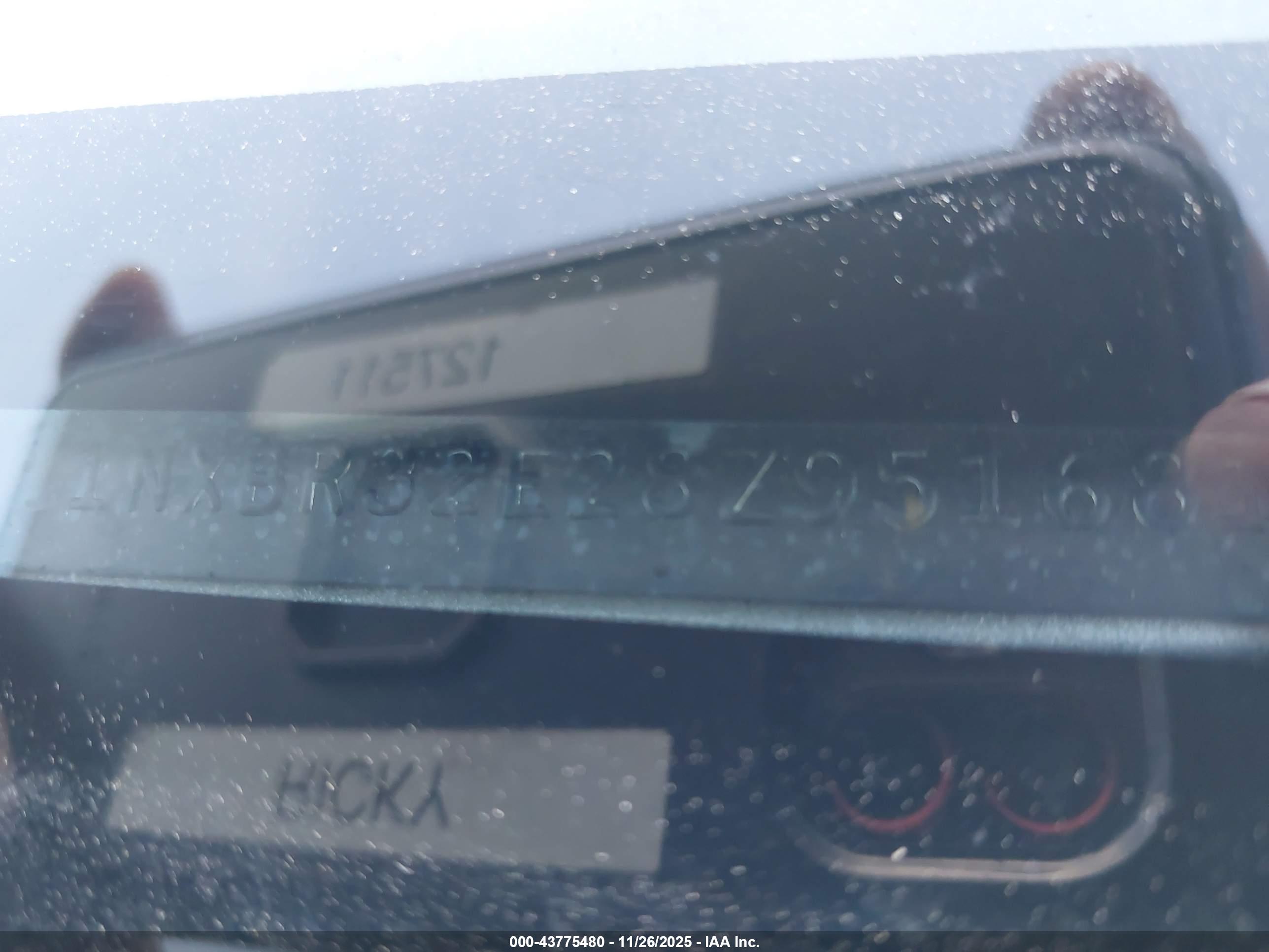 TOYOTA COROLLA image 9