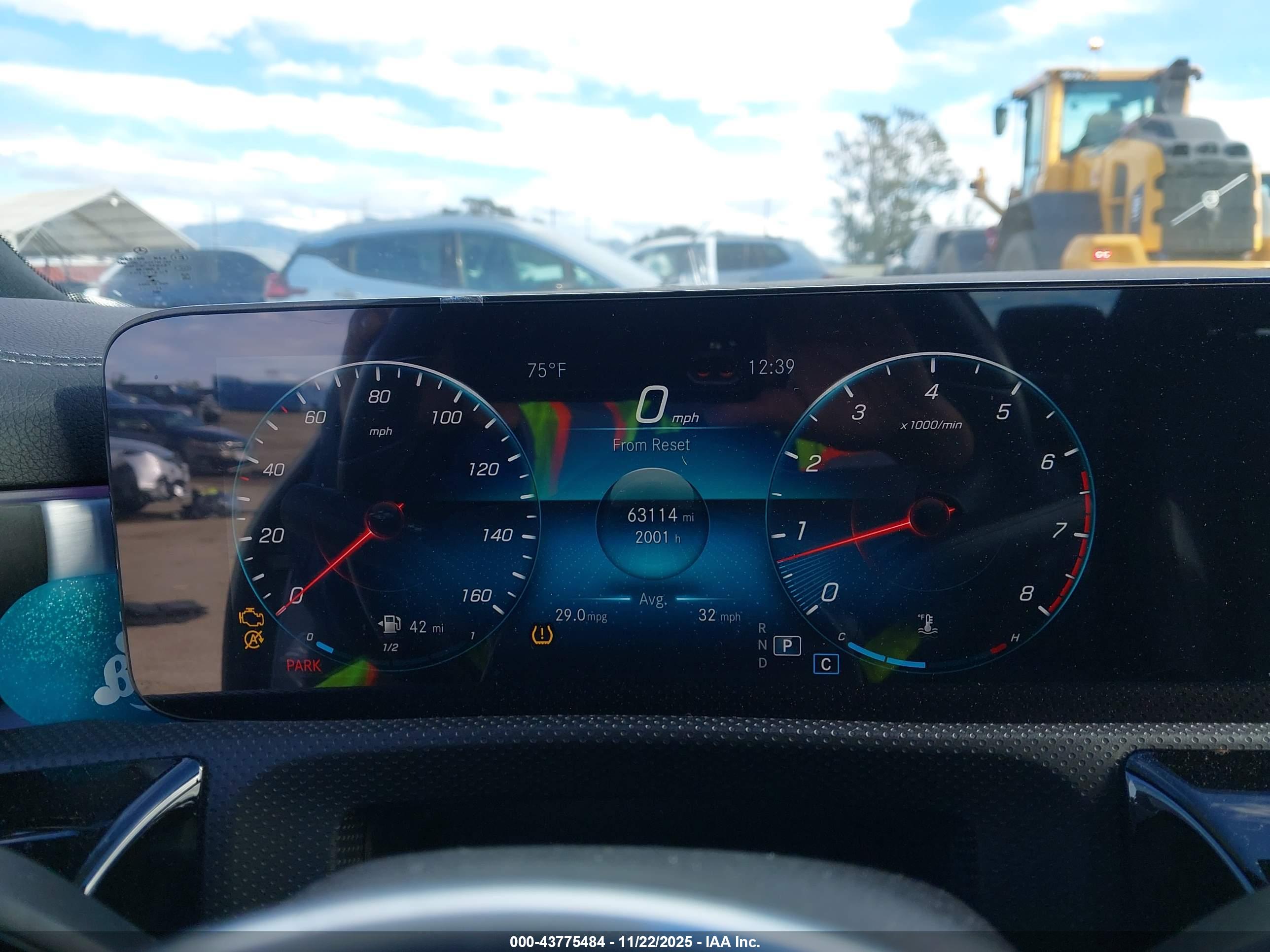MERCEDES-BENZ CLA image 7