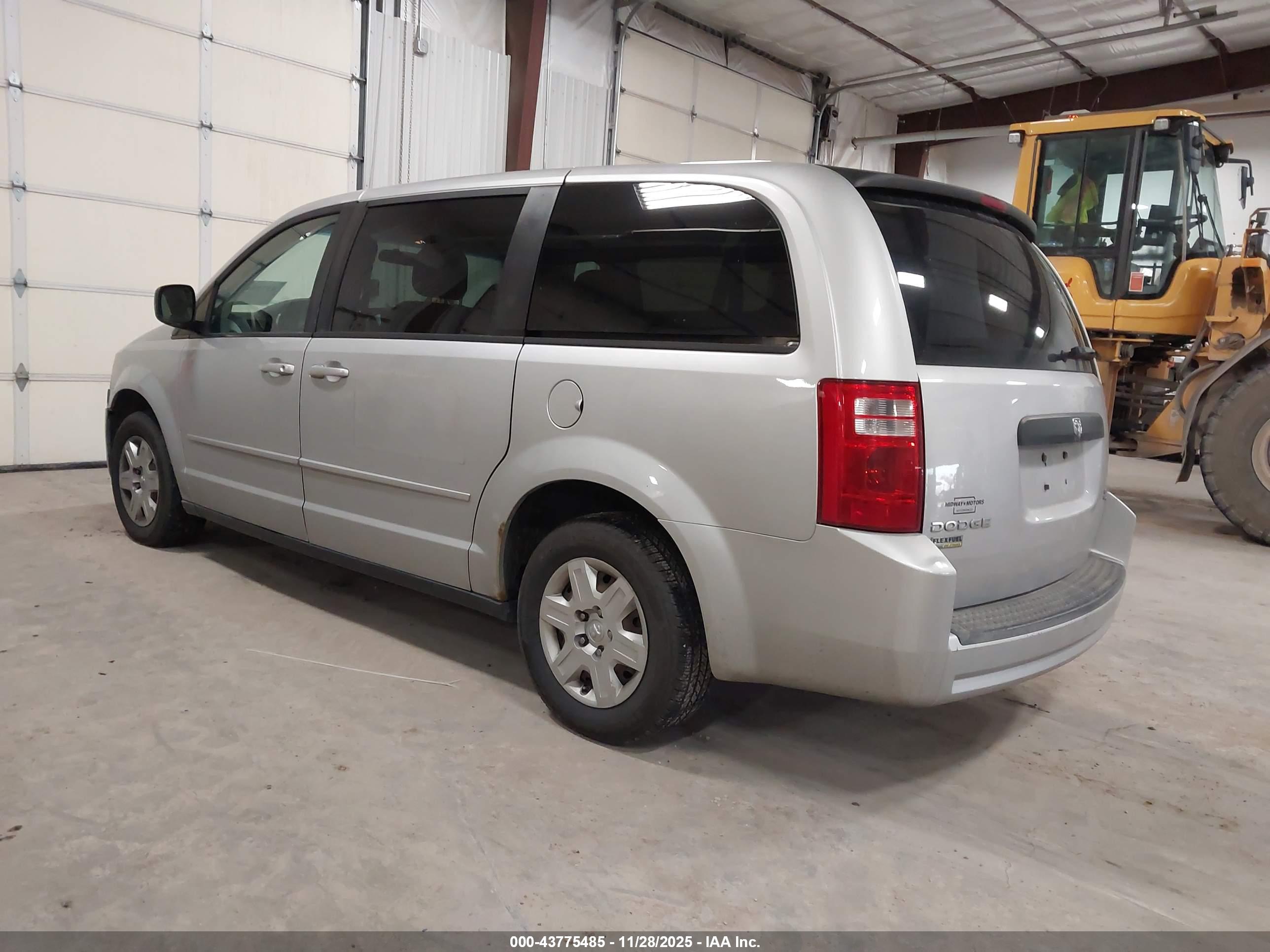 DODGE GRAND image 3