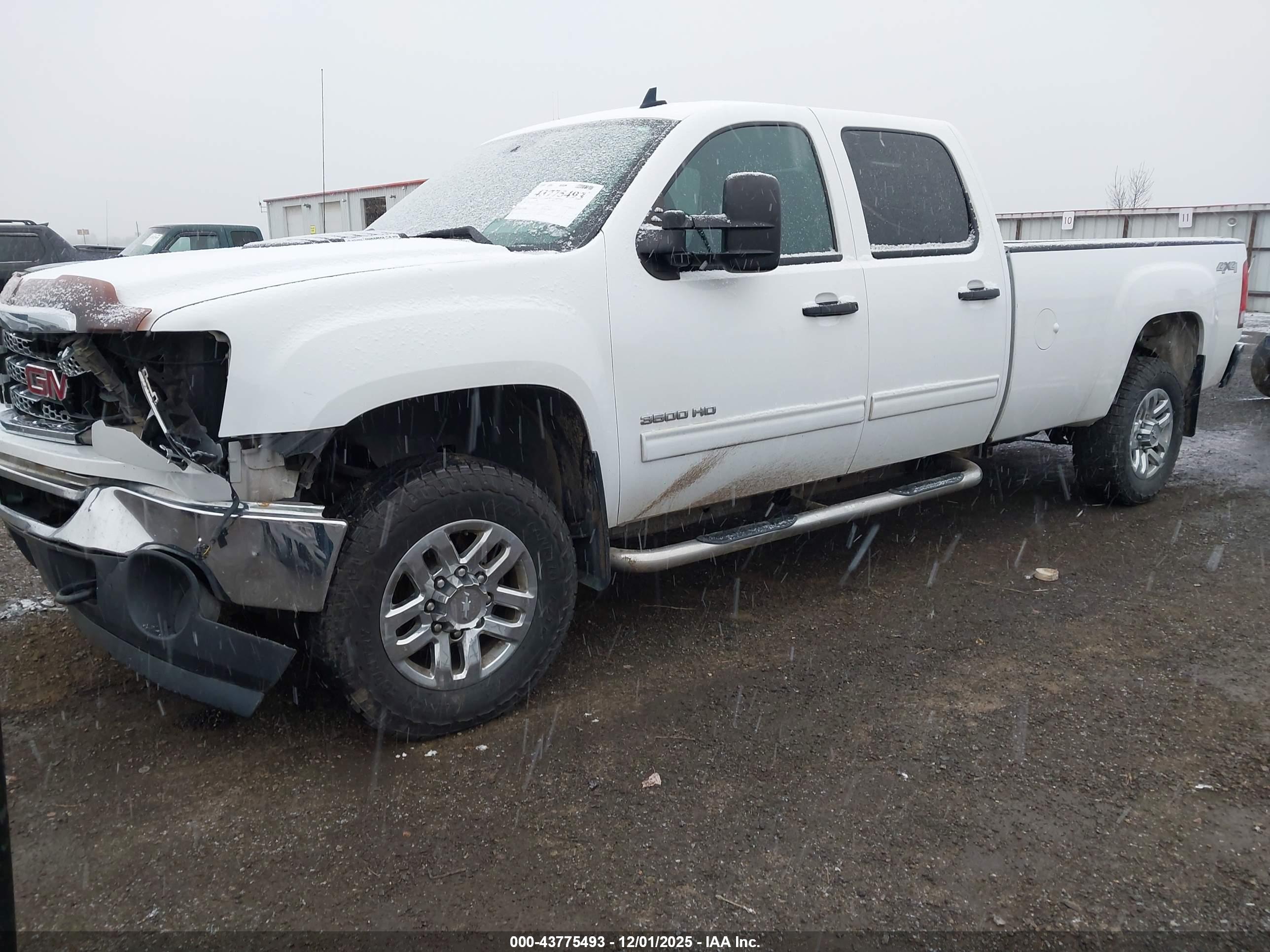 GMC SIERRA image 2