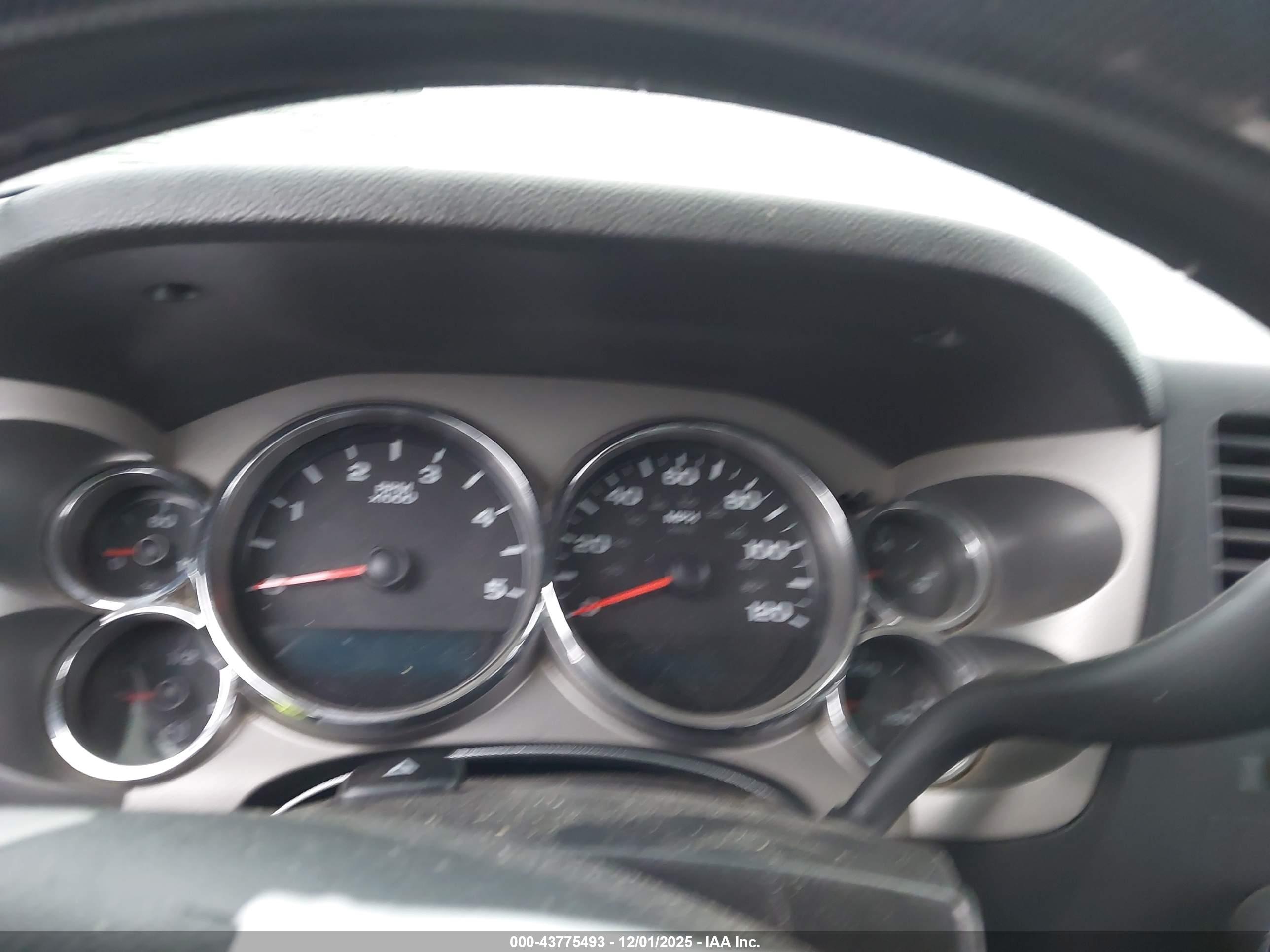 GMC SIERRA image 7